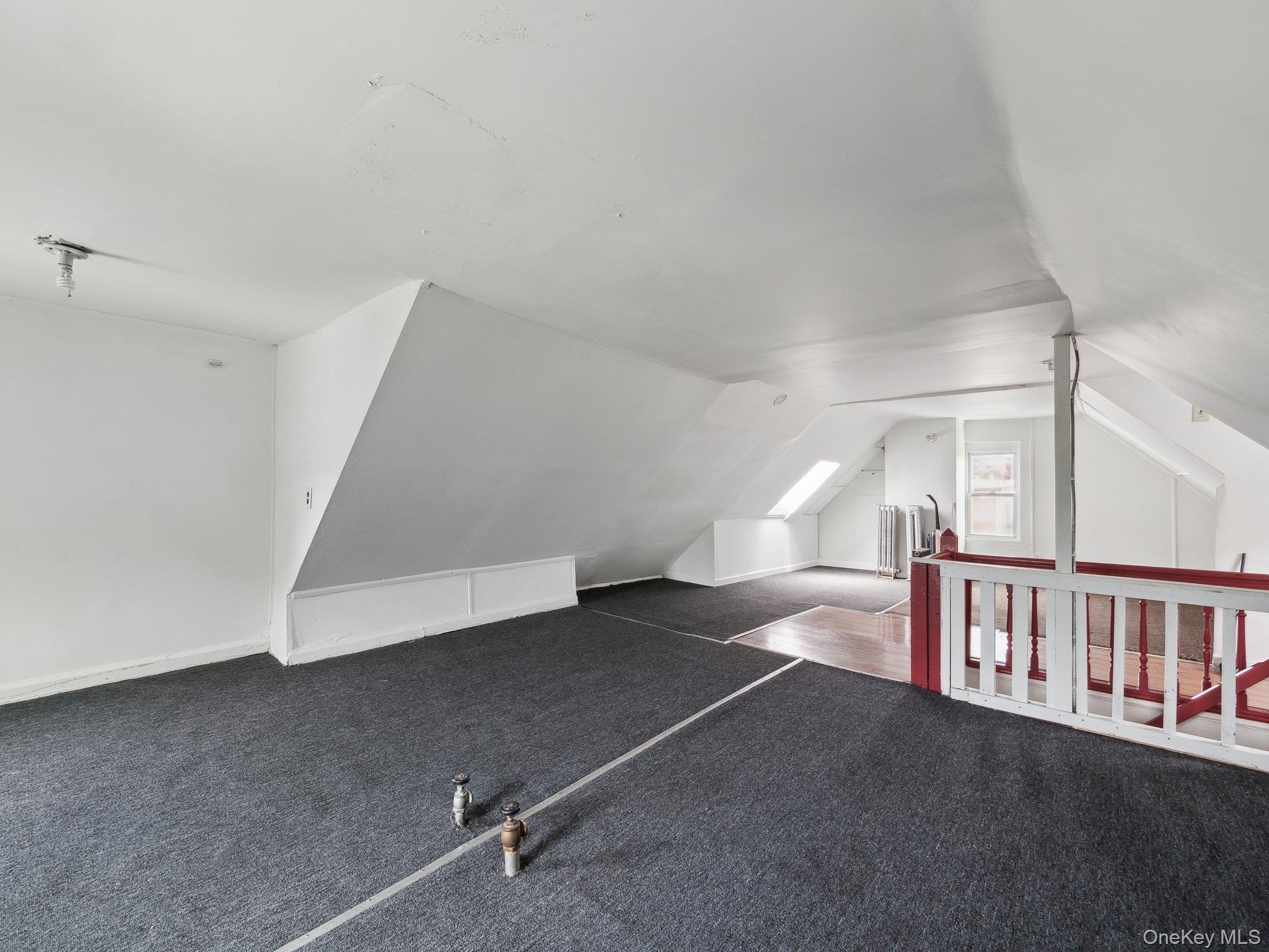 Single Family Taylor  Bronx, NY 10472, MLS-860064-42