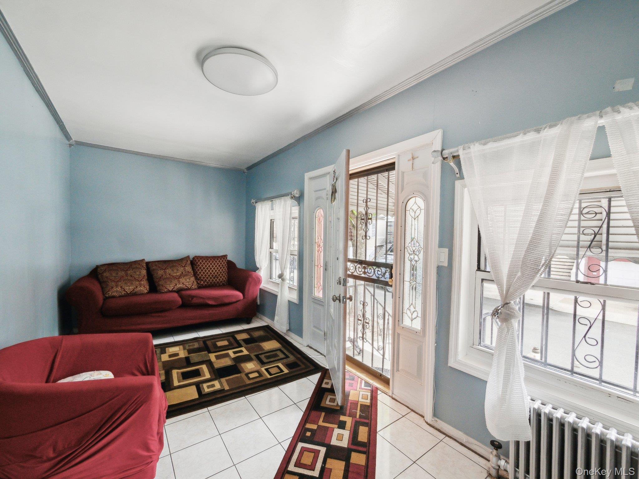 Single Family Taylor  Bronx, NY 10472, MLS-860064-6