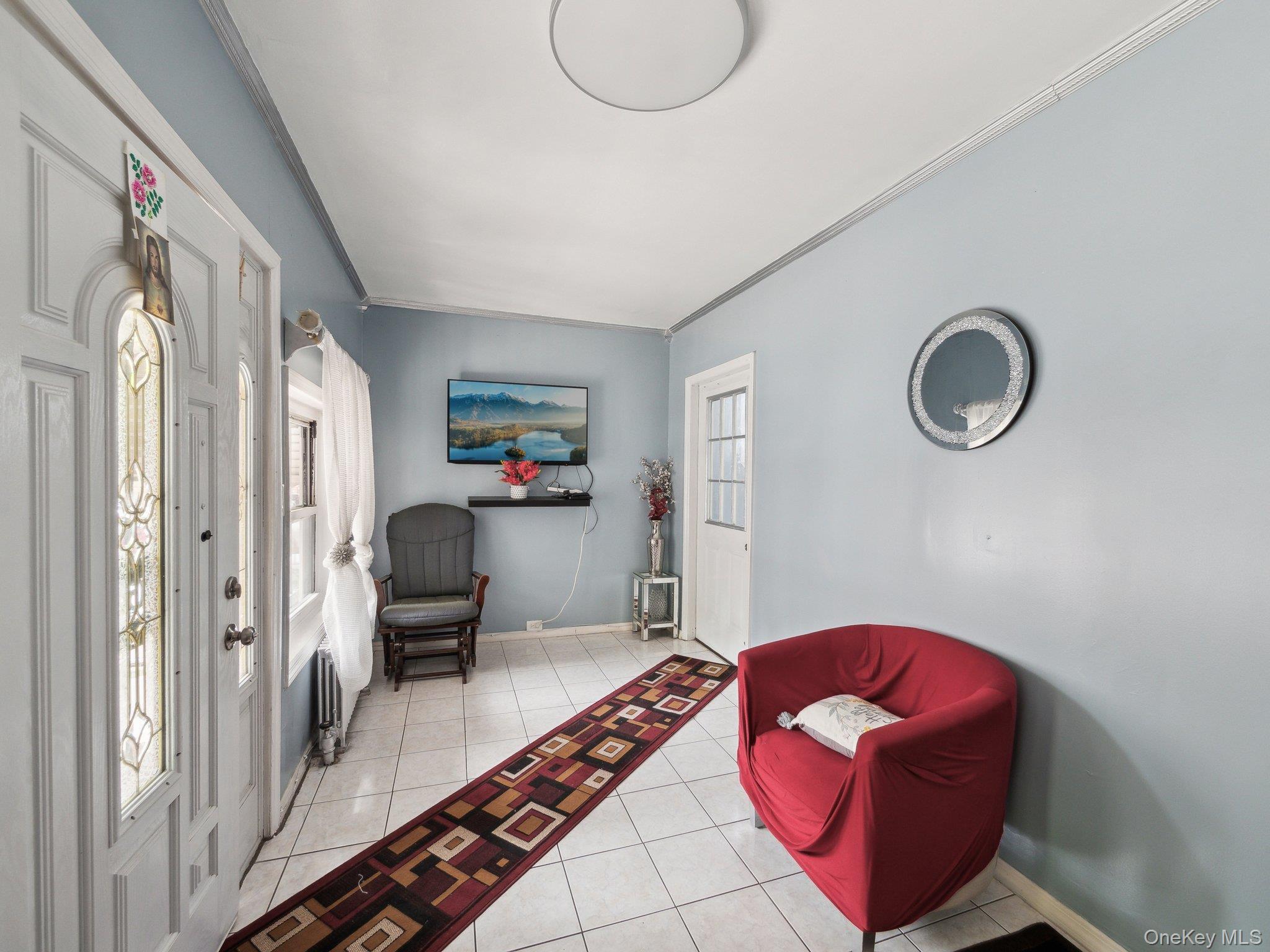 Single Family Taylor  Bronx, NY 10472, MLS-860064-7