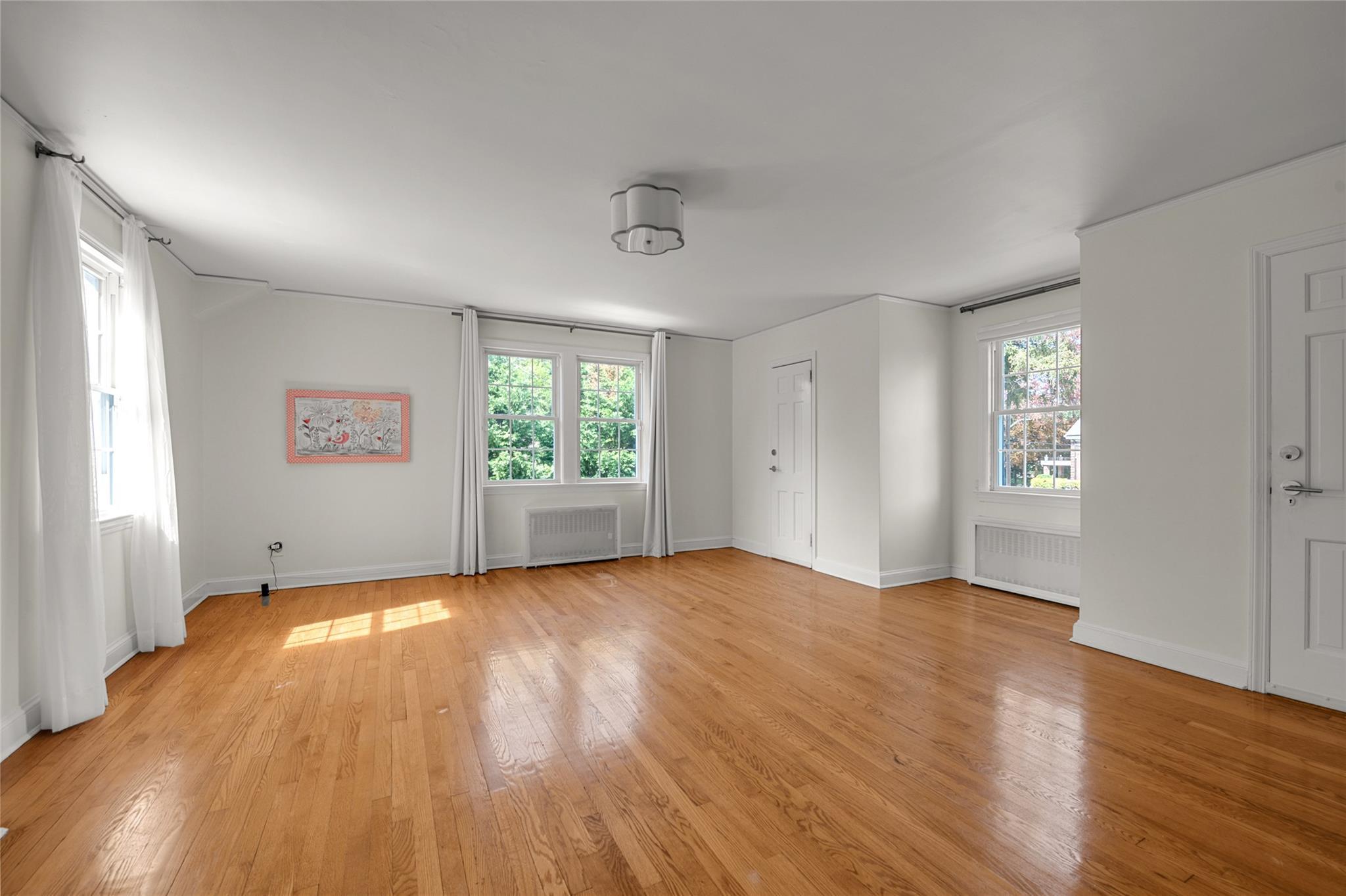 Single Family Arbor  Nassau County, NY 11542, MLS-860065-22