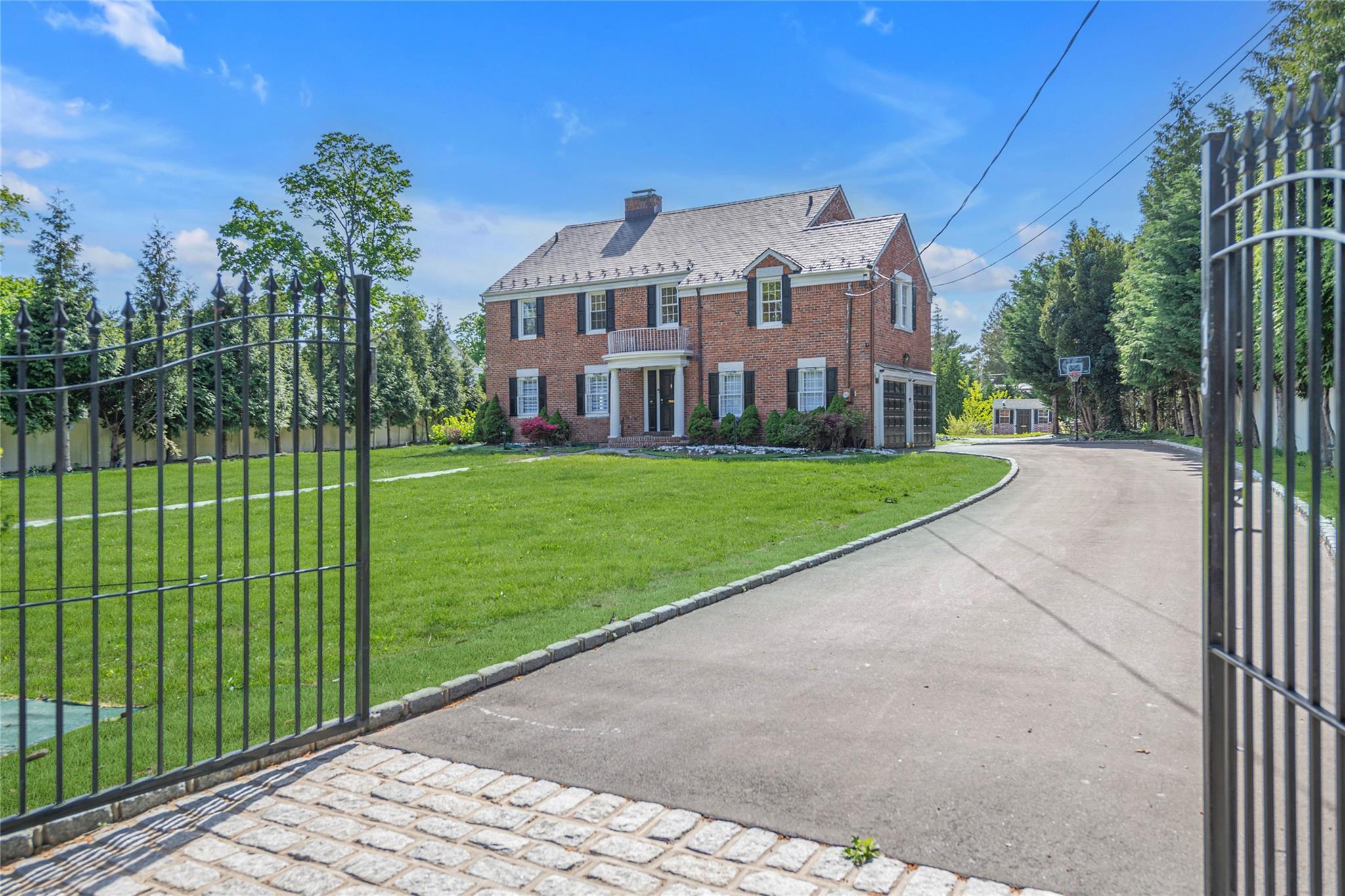 Single Family Arbor  Nassau County, NY 11542, MLS-860065-25