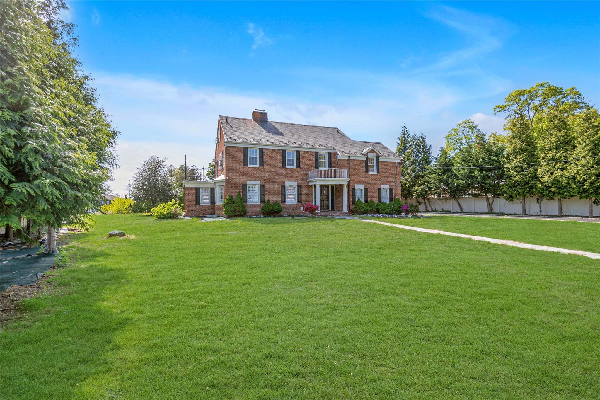 Single Family Arbor  Nassau County, NY 11542, MLS-860065-26