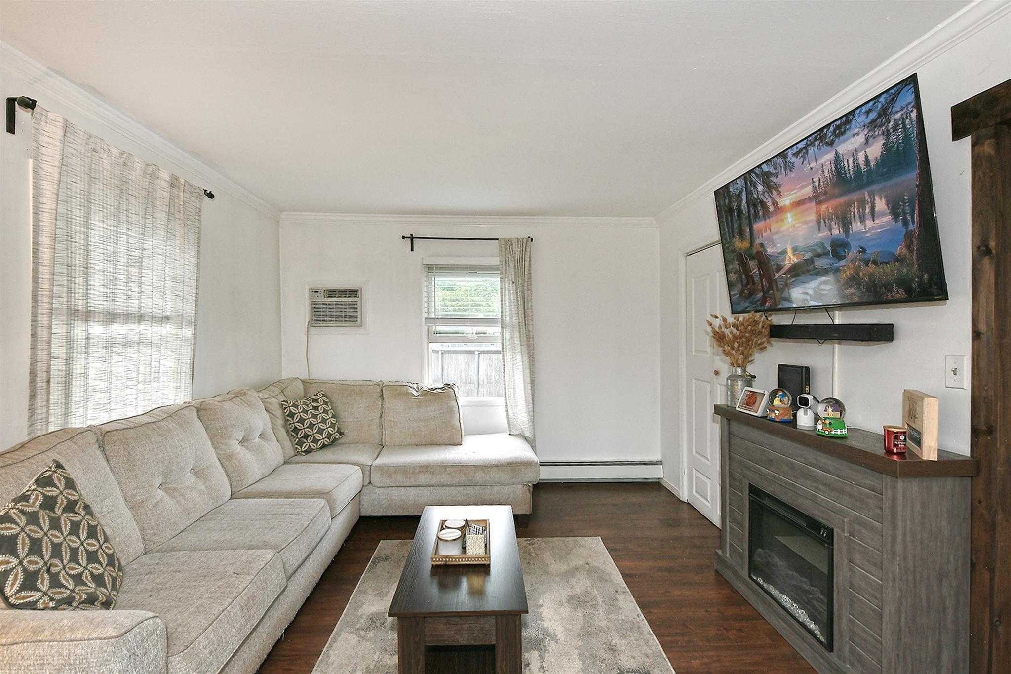 Single Family Spring  Nassau County, NY 11756, MLS-860067-6