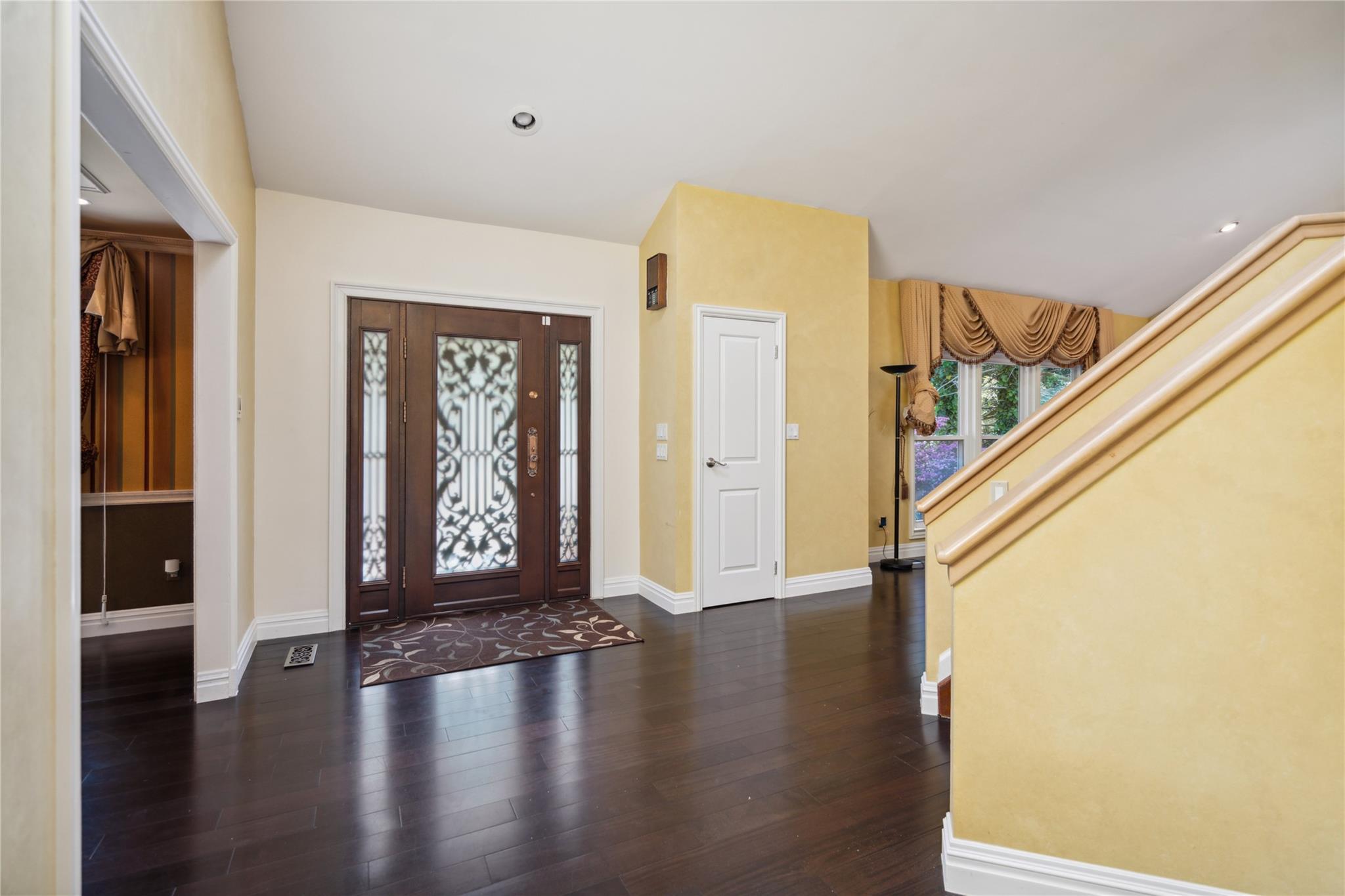Single Family Briar  Suffolk County, NY 11747, MLS-860073-3