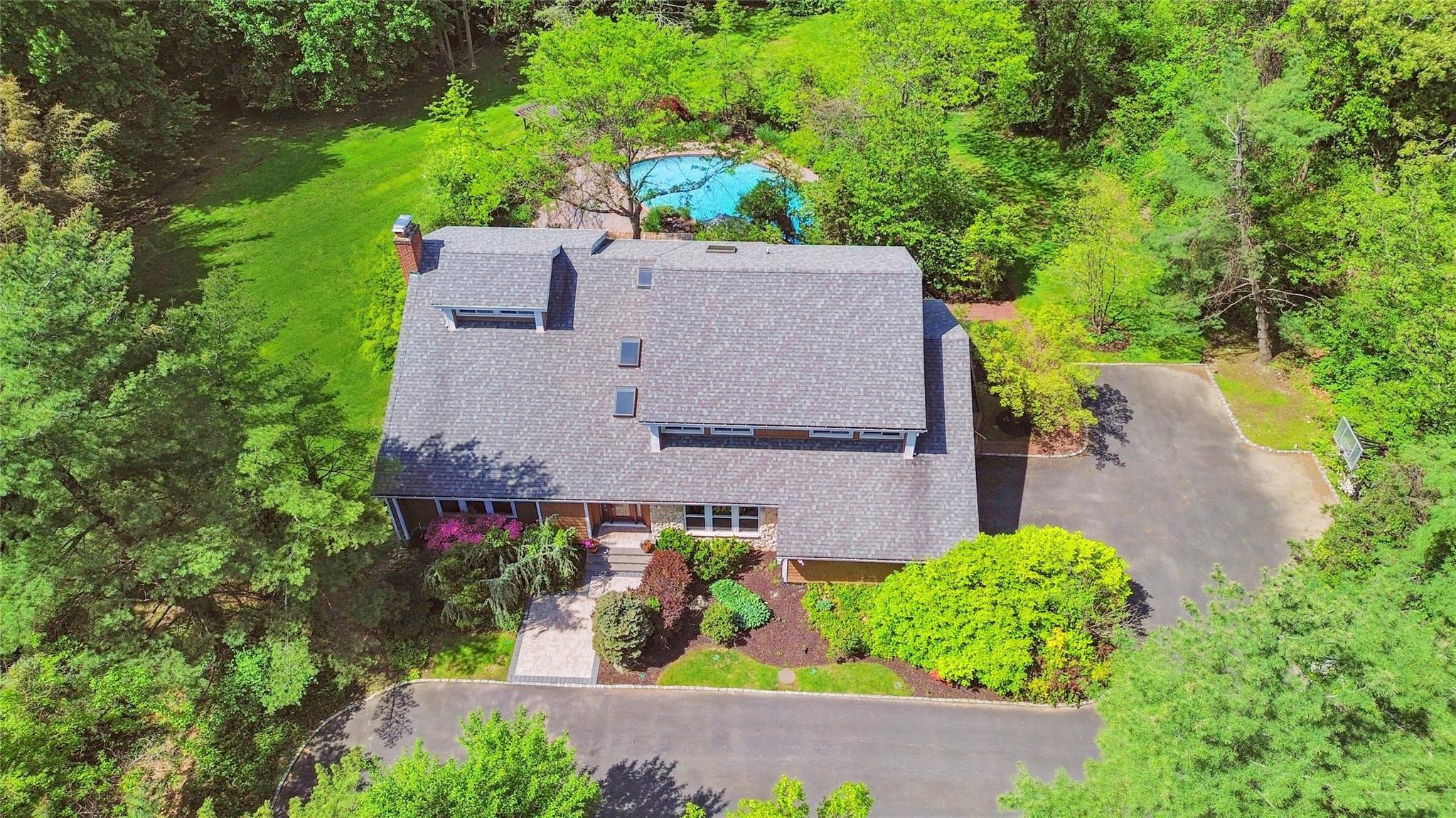 Single Family Briar  Suffolk County, NY 11747, MLS-860073-34