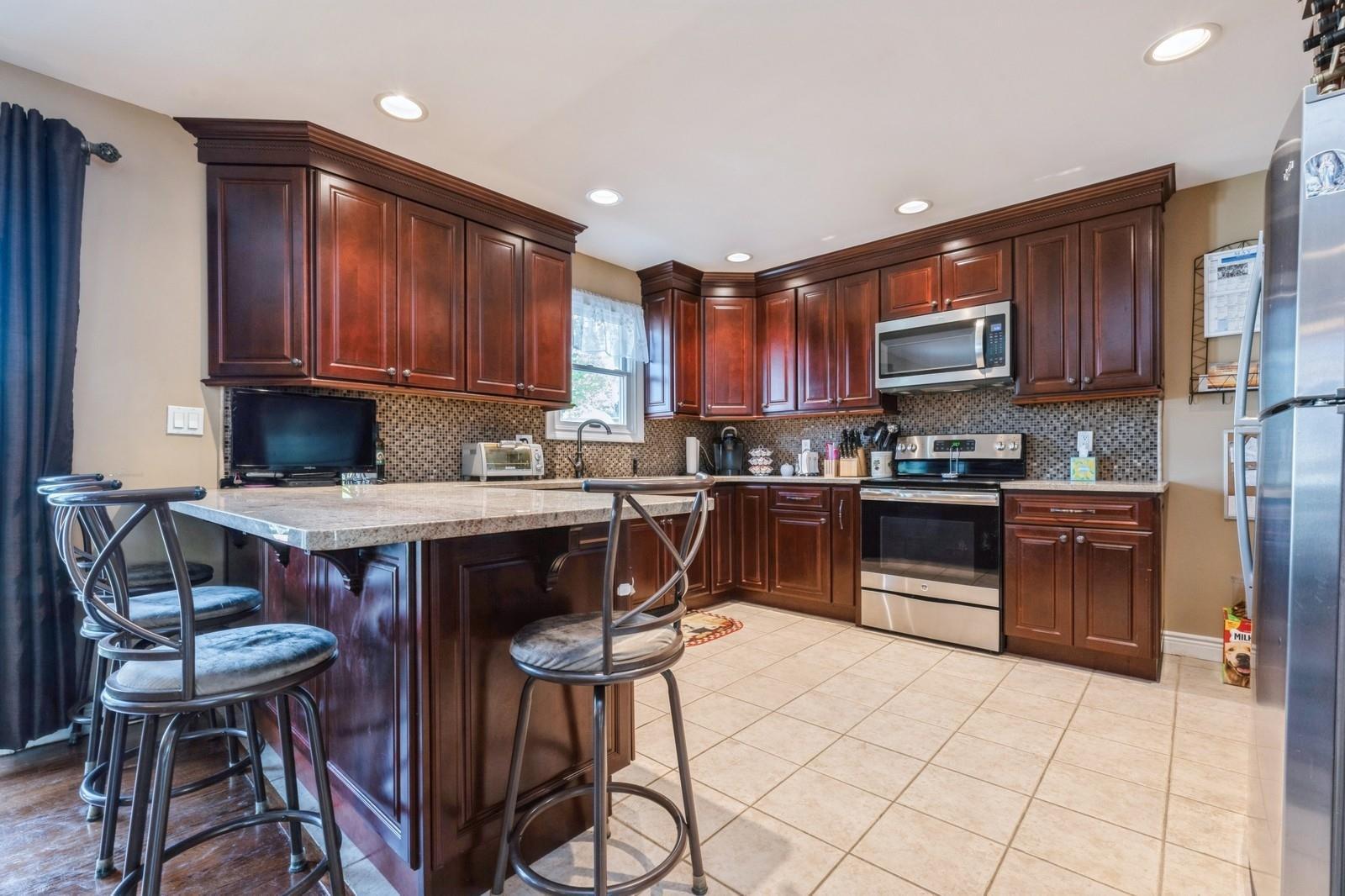 Single Family Midland  Nassau County, NY 11554, MLS-860094-5