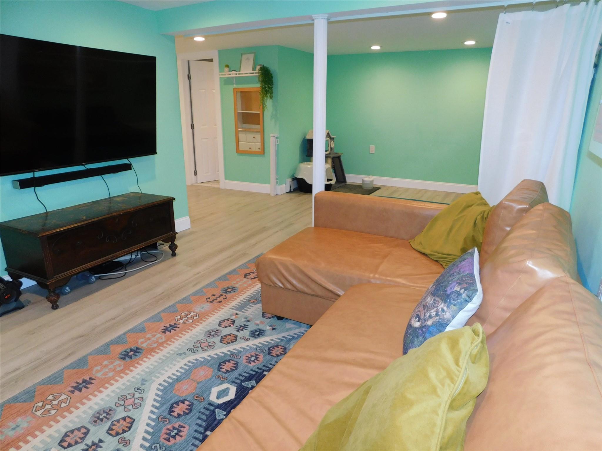 Single Family Irving Johnson  Suffolk County, NY 11731, MLS-860112-15
