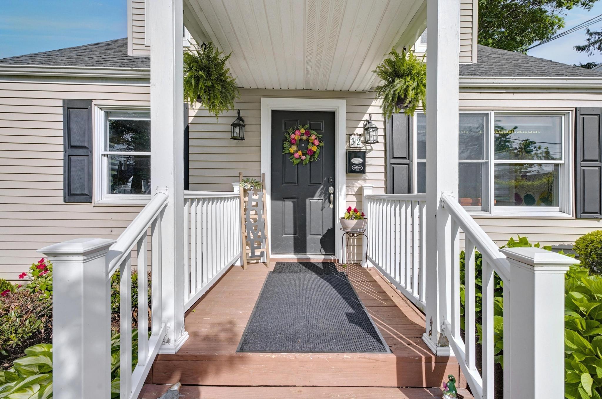 Single Family Irving Johnson  Suffolk County, NY 11731, MLS-860112-3