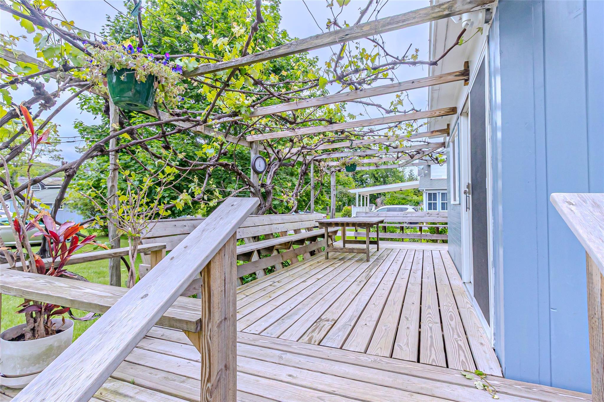 Single Family New Suffolk  Suffolk County, NY 11935, MLS-860121-16