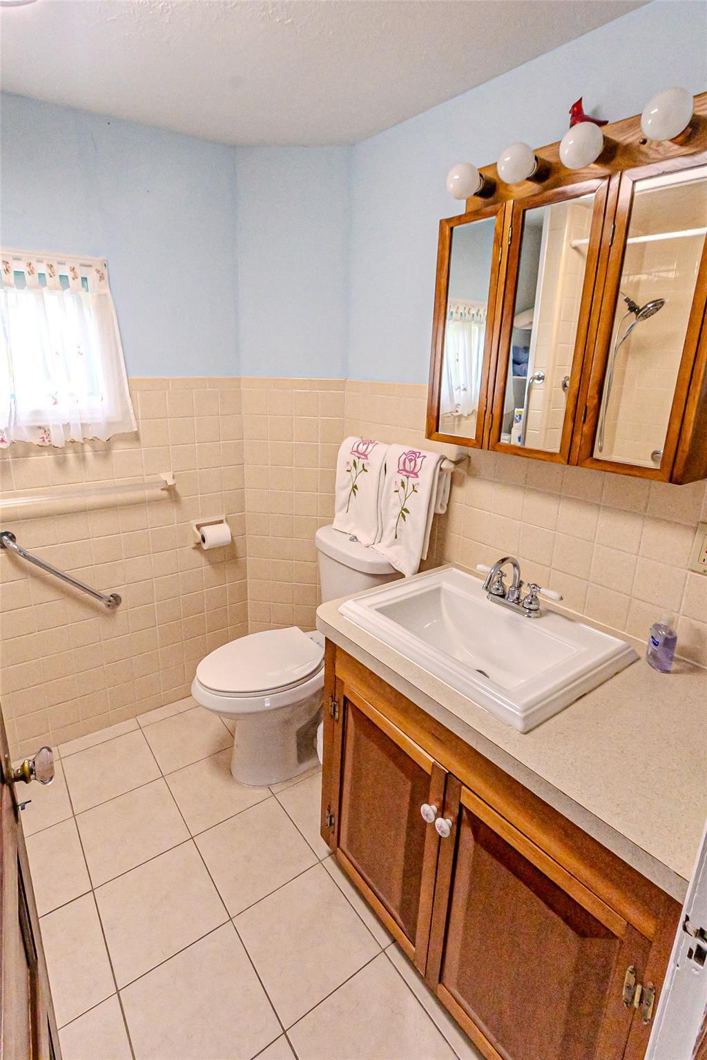 Single Family New Suffolk  Suffolk County, NY 11935, MLS-860121-21
