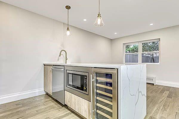 Single Family Tibbett  Bronx, NY 10463, MLS-860123-5
