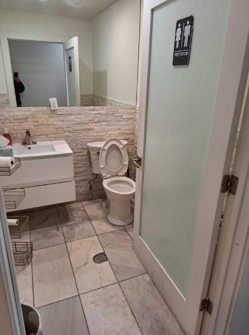 Commercial Sale 46th  Brooklyn, NY 11203, MLS-860153-17