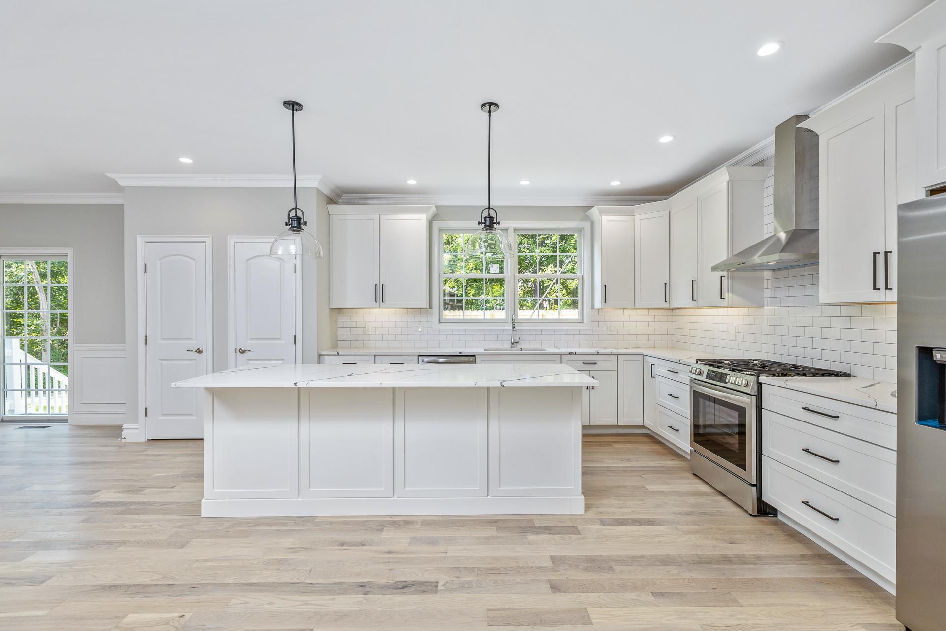 Single Family Townline  Suffolk County, NY 11725, MLS-860156-7
