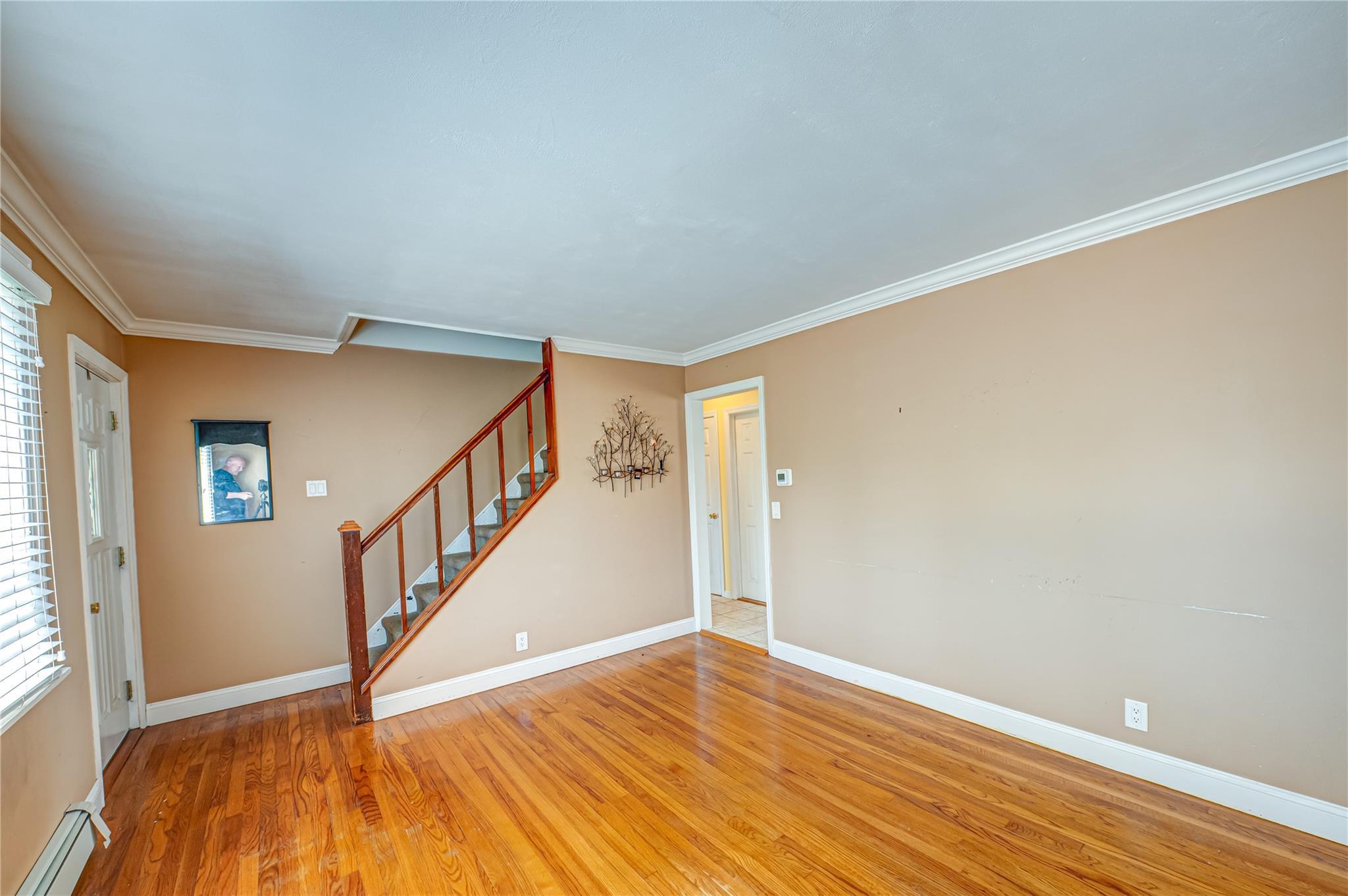 Single Family Spruce  Suffolk County, NY 11751, MLS-860158-3