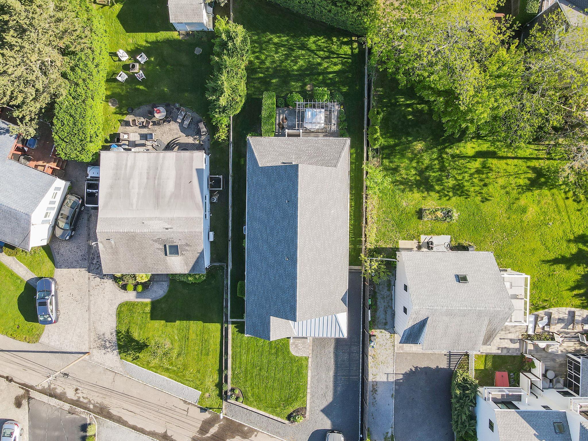 Single Family Willow  Suffolk County, NY 11901, MLS-860161-34