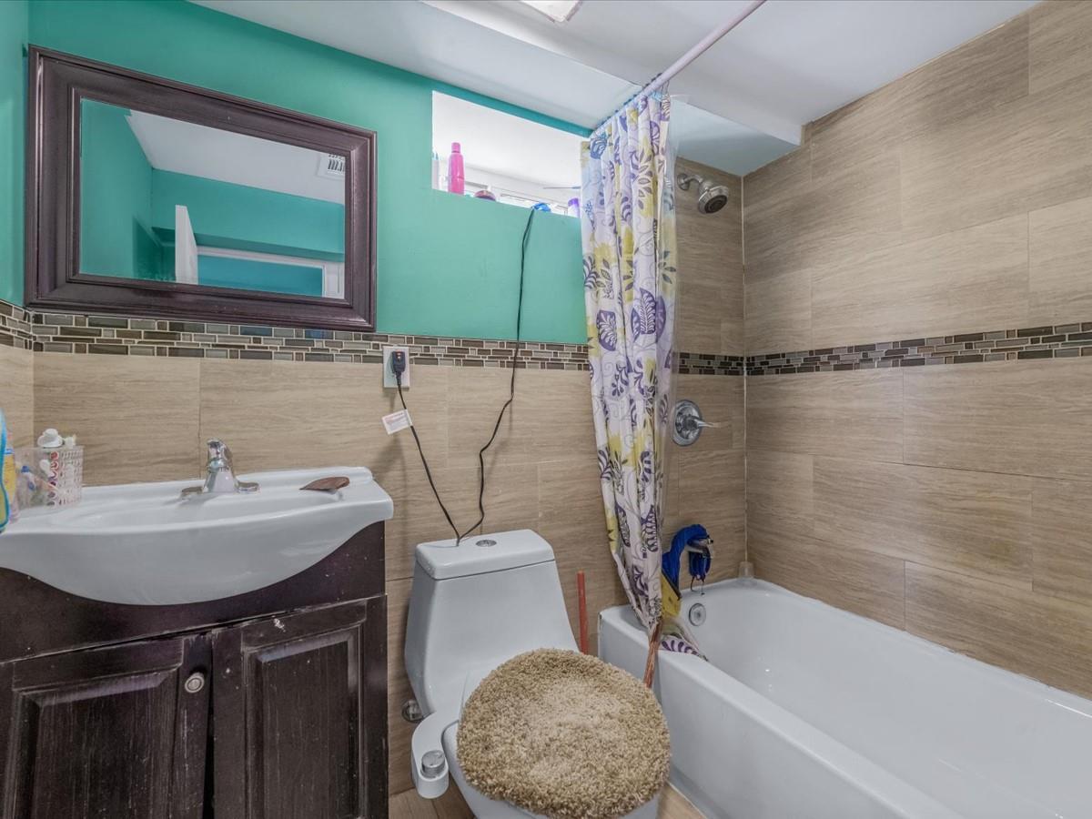 Single Family 111th  Queens, NY 11420, MLS-860166-23