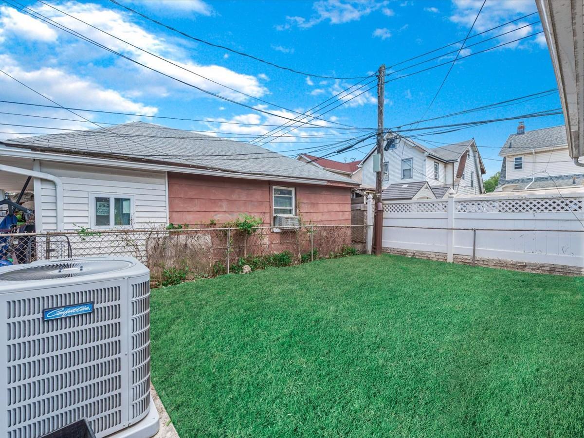 Single Family 111th  Queens, NY 11420, MLS-860166-26