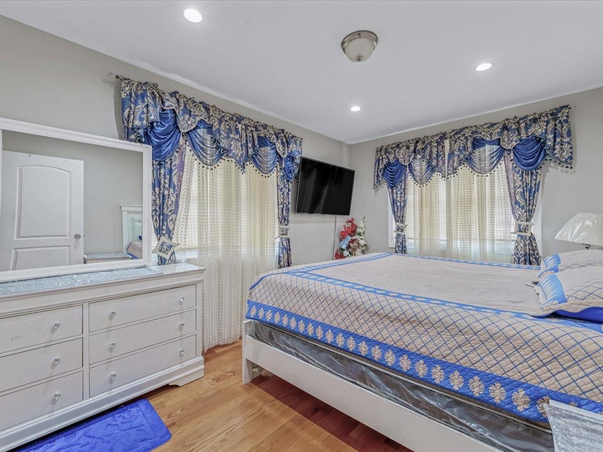 Single Family 111th  Queens, NY 11420, MLS-860166-8