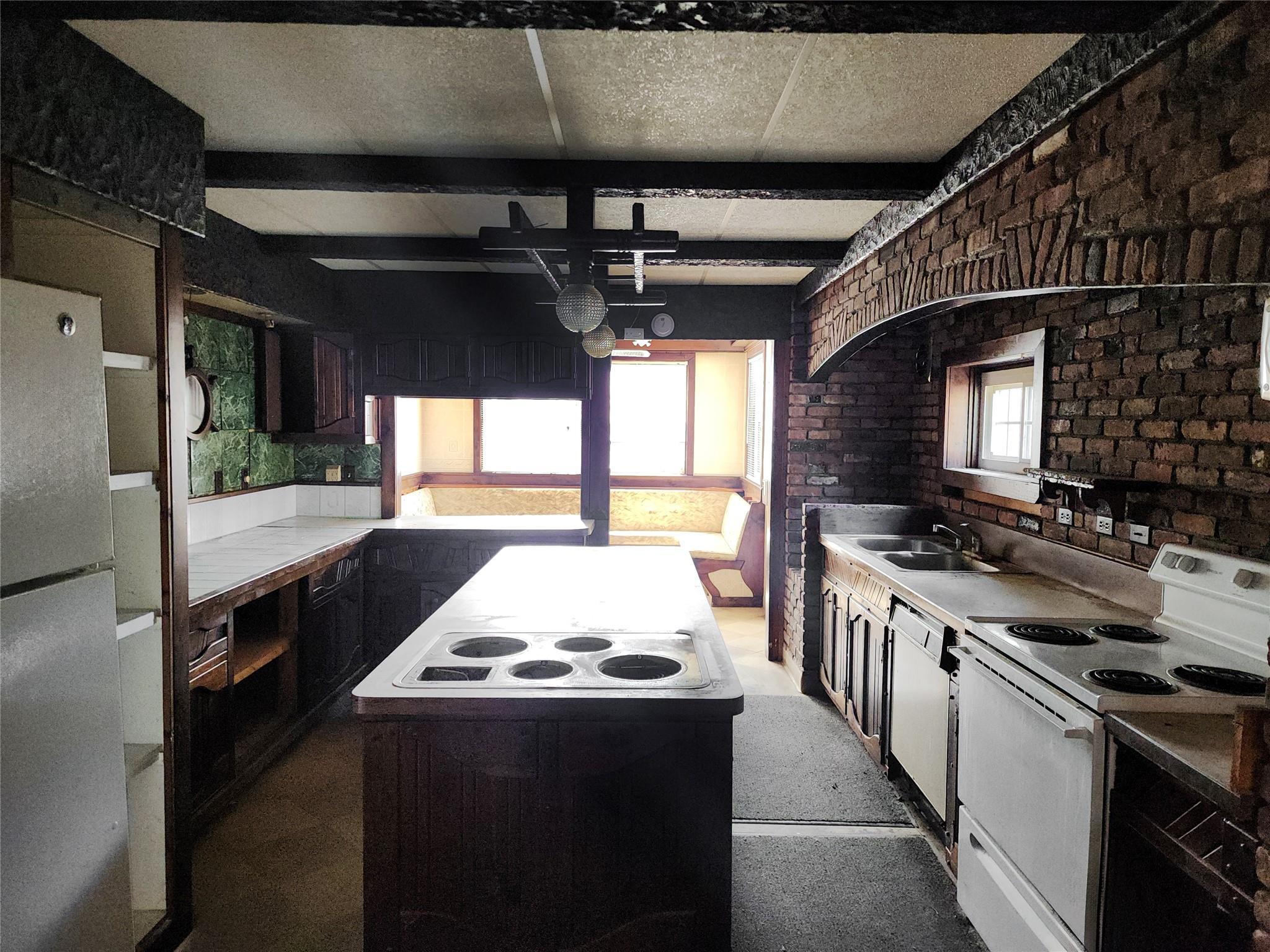 Single Family Swan River  Suffolk County, NY 11772, MLS-860173-7