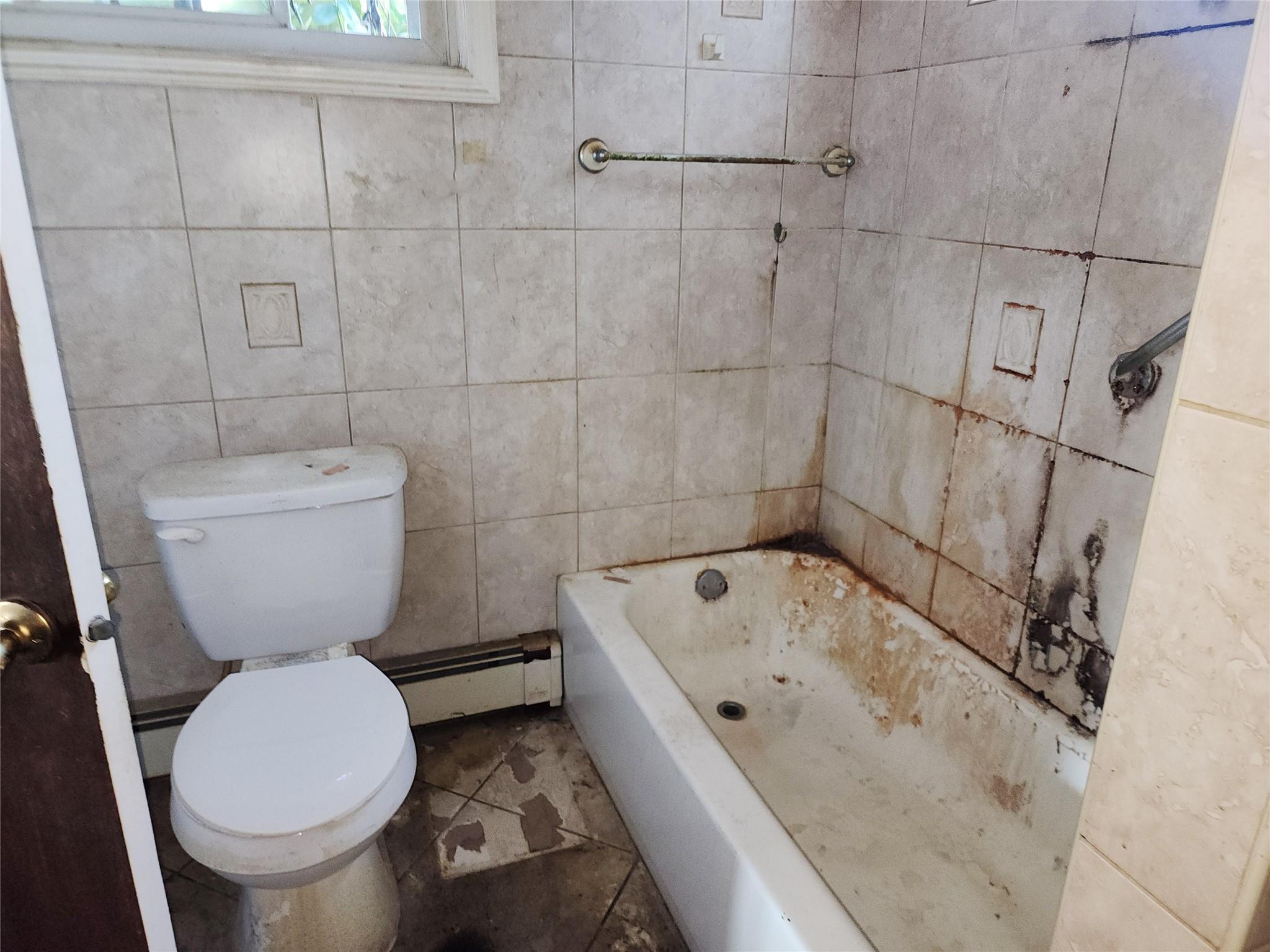 Single Family Swan River  Suffolk County, NY 11772, MLS-860173-9