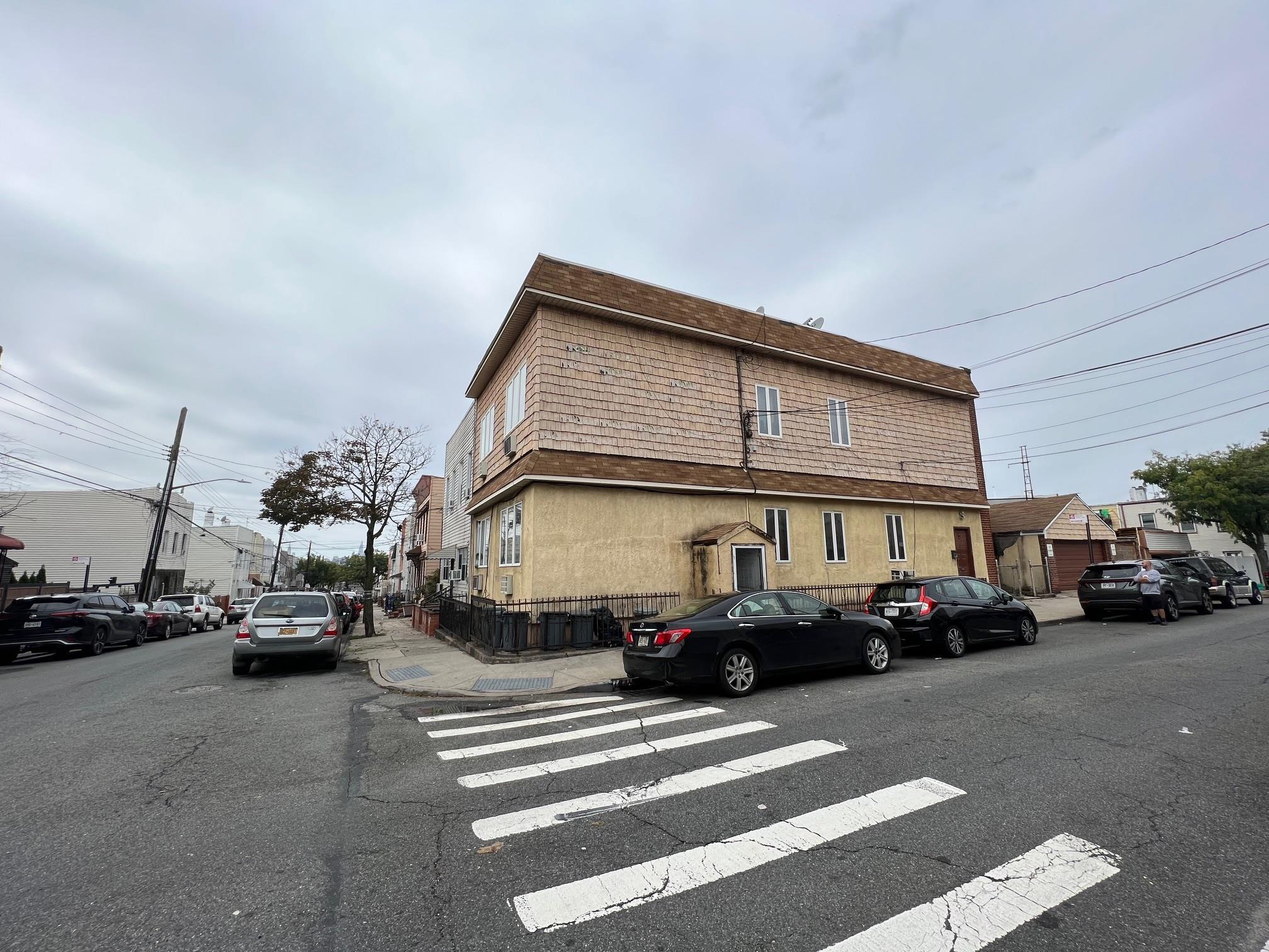 Single Family 55  Queens, NY 11378, MLS-860180-5