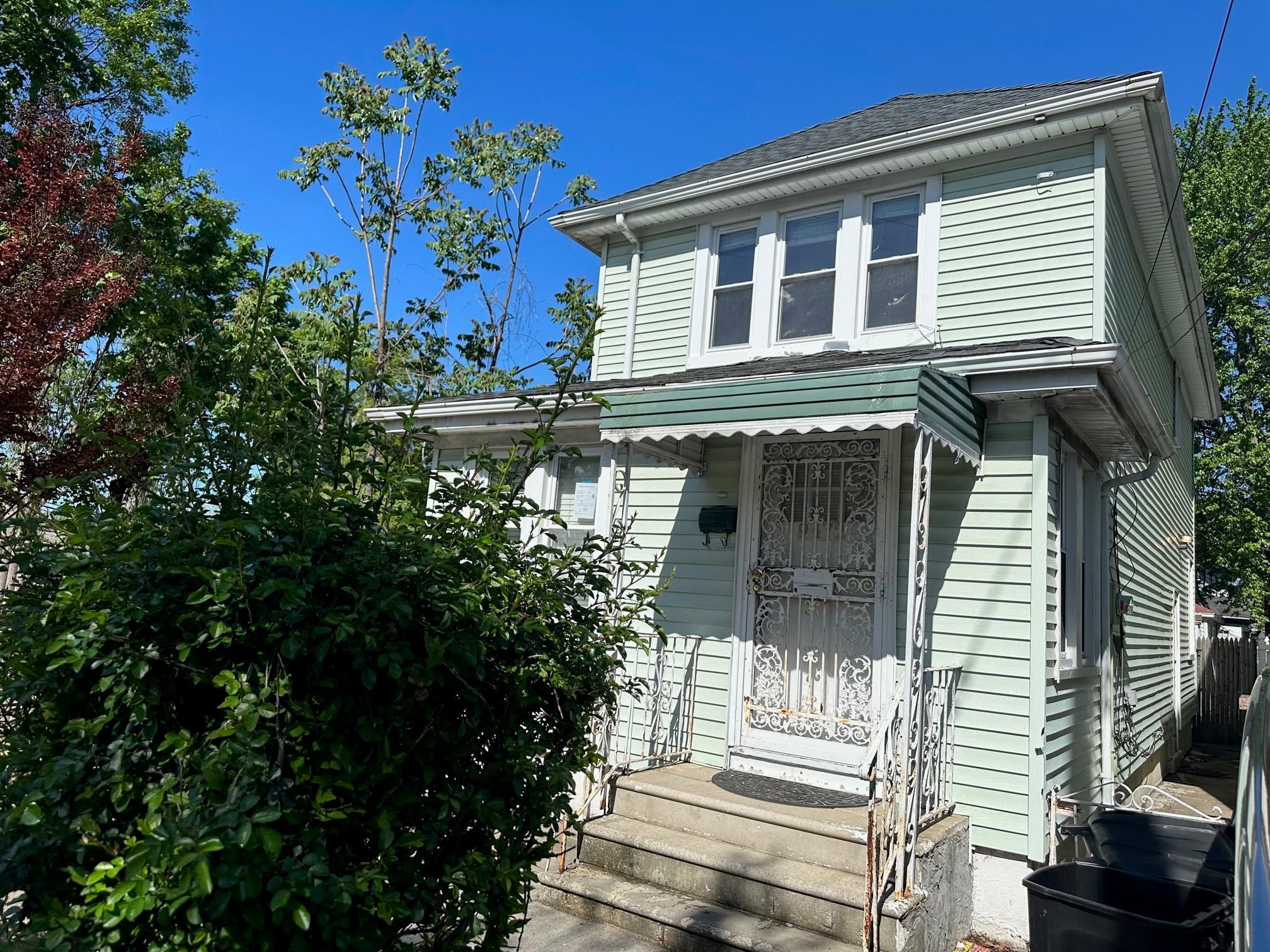 Single Family 199  Queens, NY 11423, MLS-860185-3
