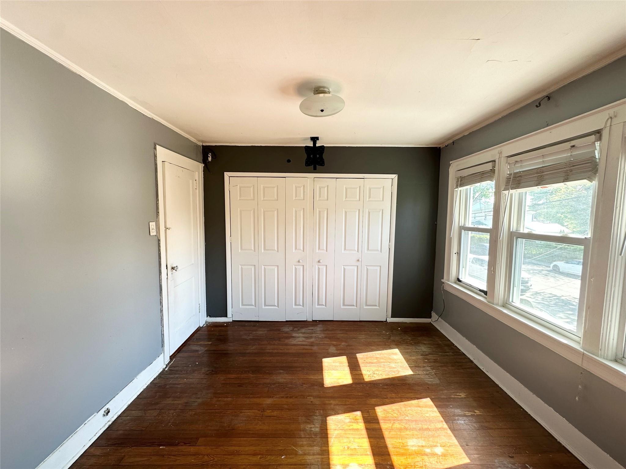 Single Family 199  Queens, NY 11423, MLS-860185-8