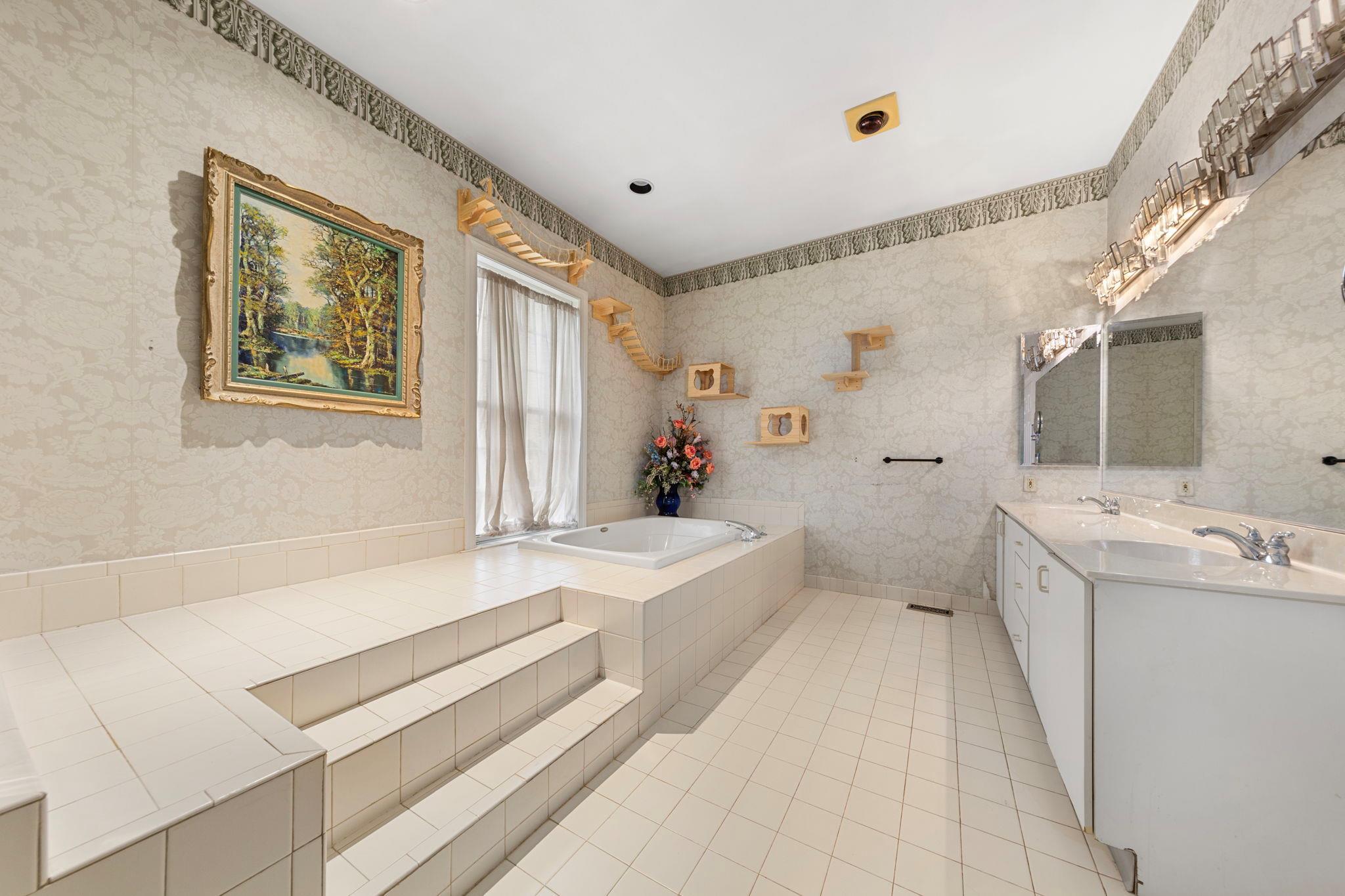Single Family Swan  Nassau County, NY 11542, MLS-860201-23