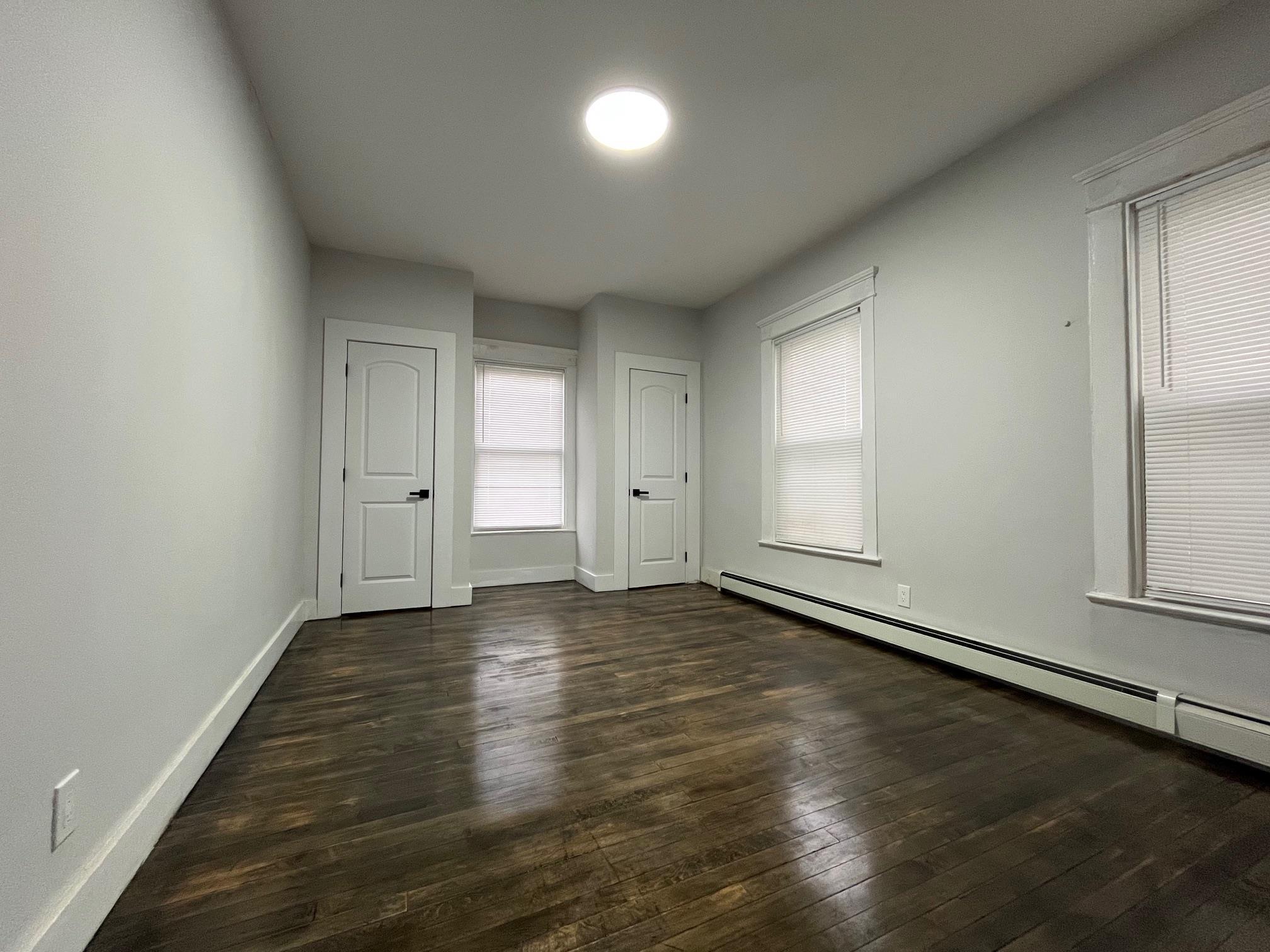 Single Family 3rd  Westchester County, NY 10553, MLS-860203-15