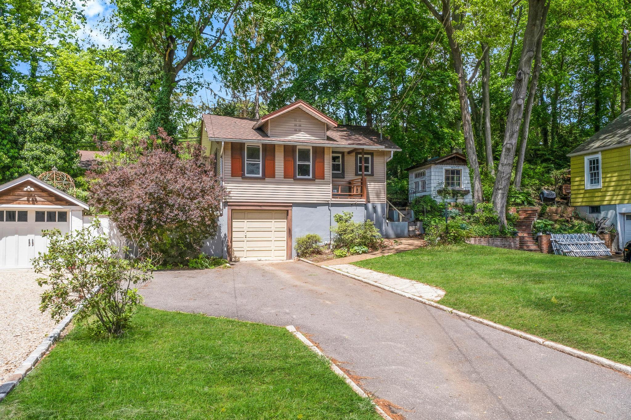 Single Family Abbott  Suffolk County, NY 11743, MLS-860213-28