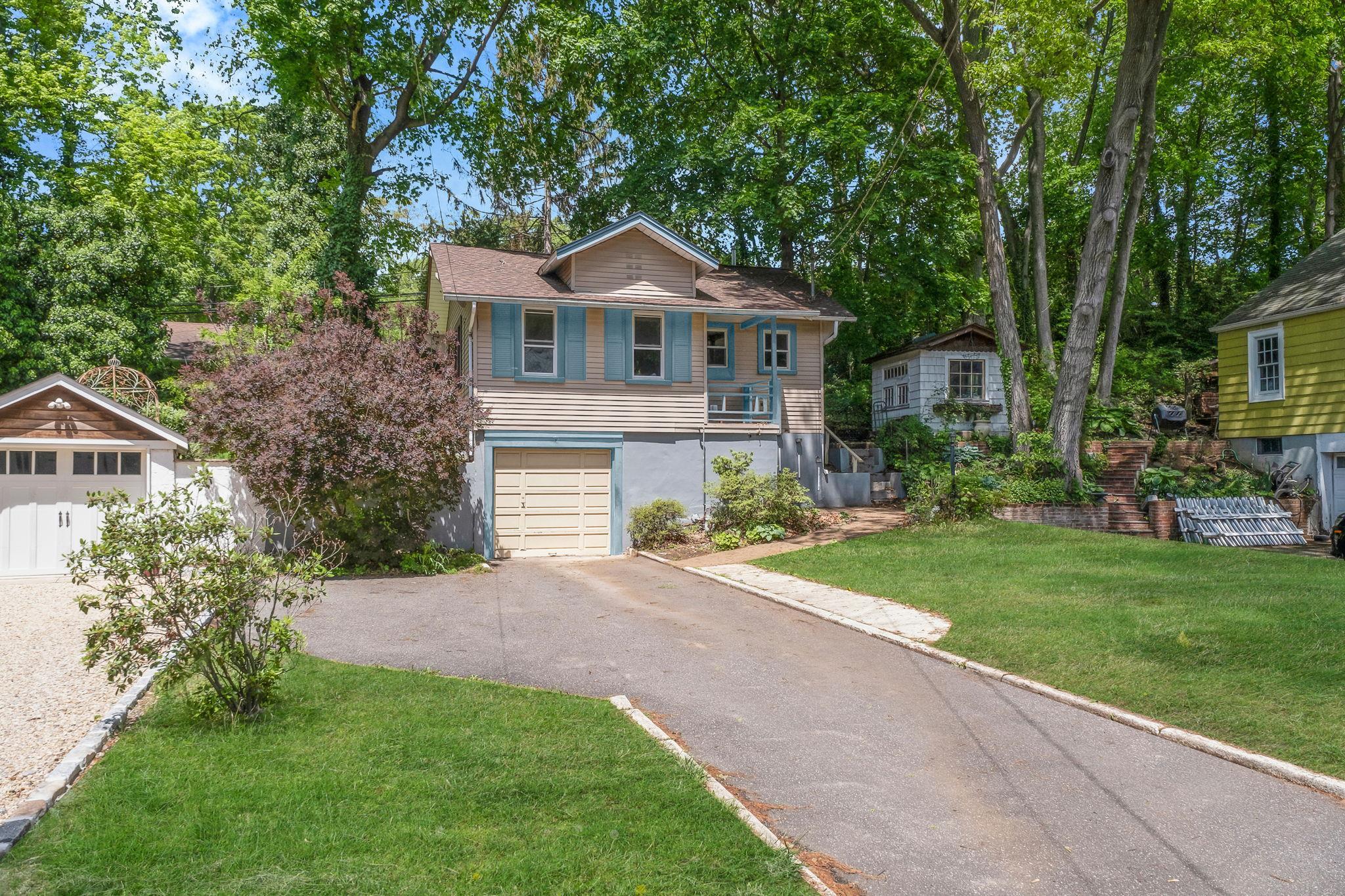 Single Family Abbott  Suffolk County, NY 11743, MLS-860213-32