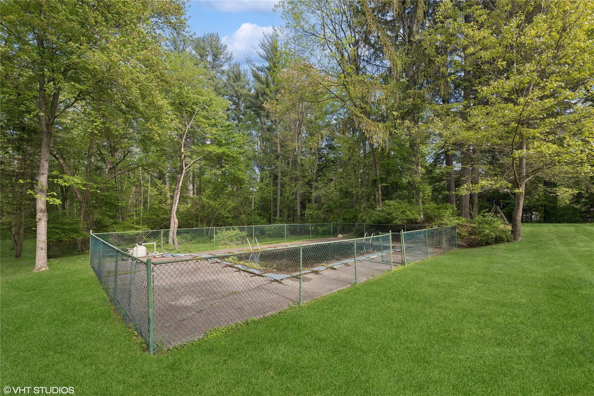 Single Family Mile  Rockland County, NY 10901, MLS-860214-10