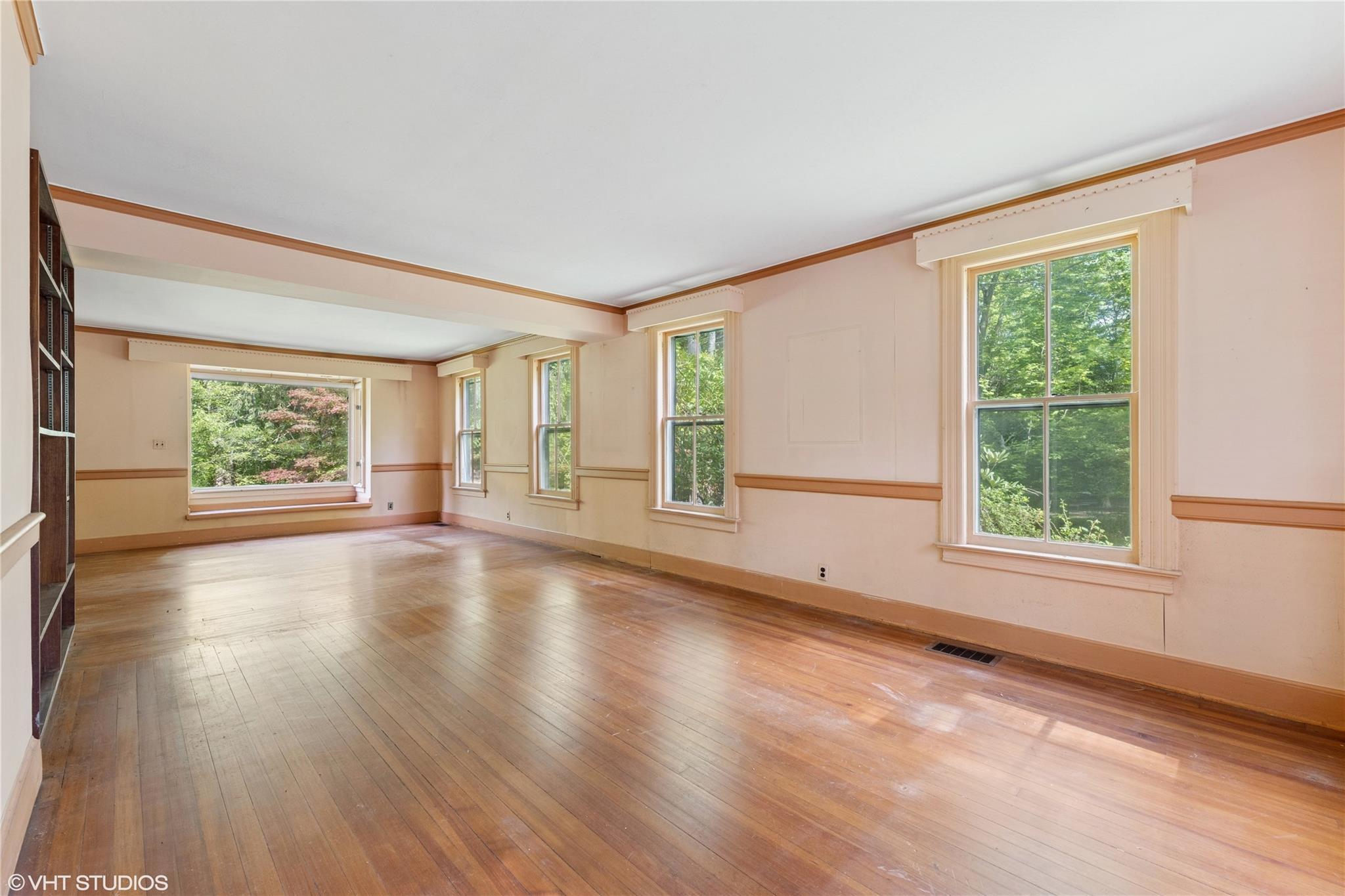 Single Family Mile  Rockland County, NY 10901, MLS-860214-13