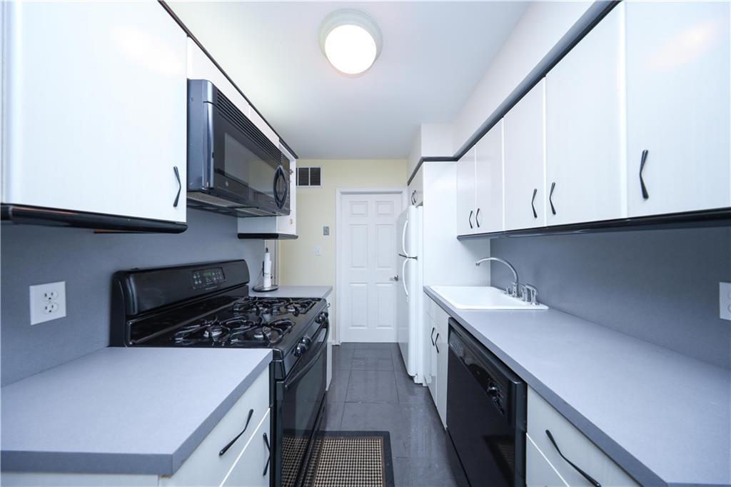 Single Family Monahan  Staten Island, NY 10314, MLS-860217-6