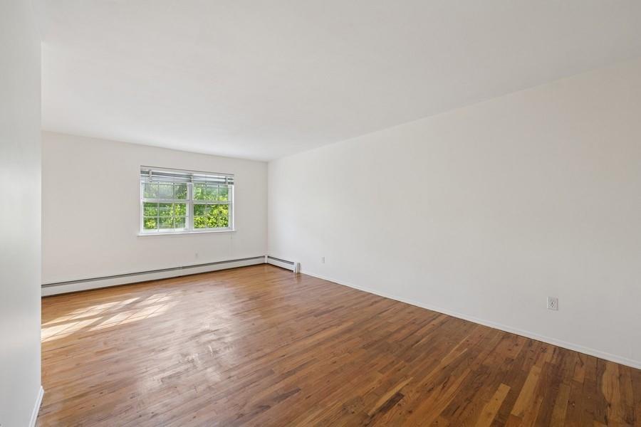 Single Family Oak Hill  Suffolk County, NY 11754, MLS-860225-24