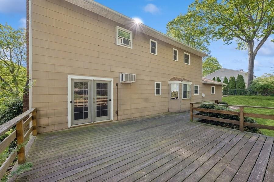 Single Family Oak Hill  Suffolk County, NY 11754, MLS-860225-35