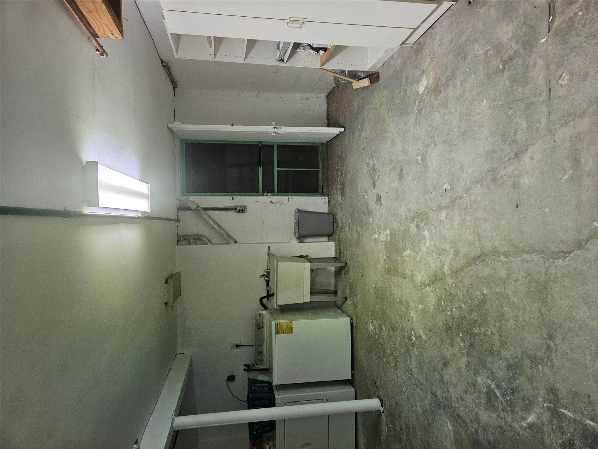 Single Family Speedling  Westchester County, NY 10703, MLS-860246-39