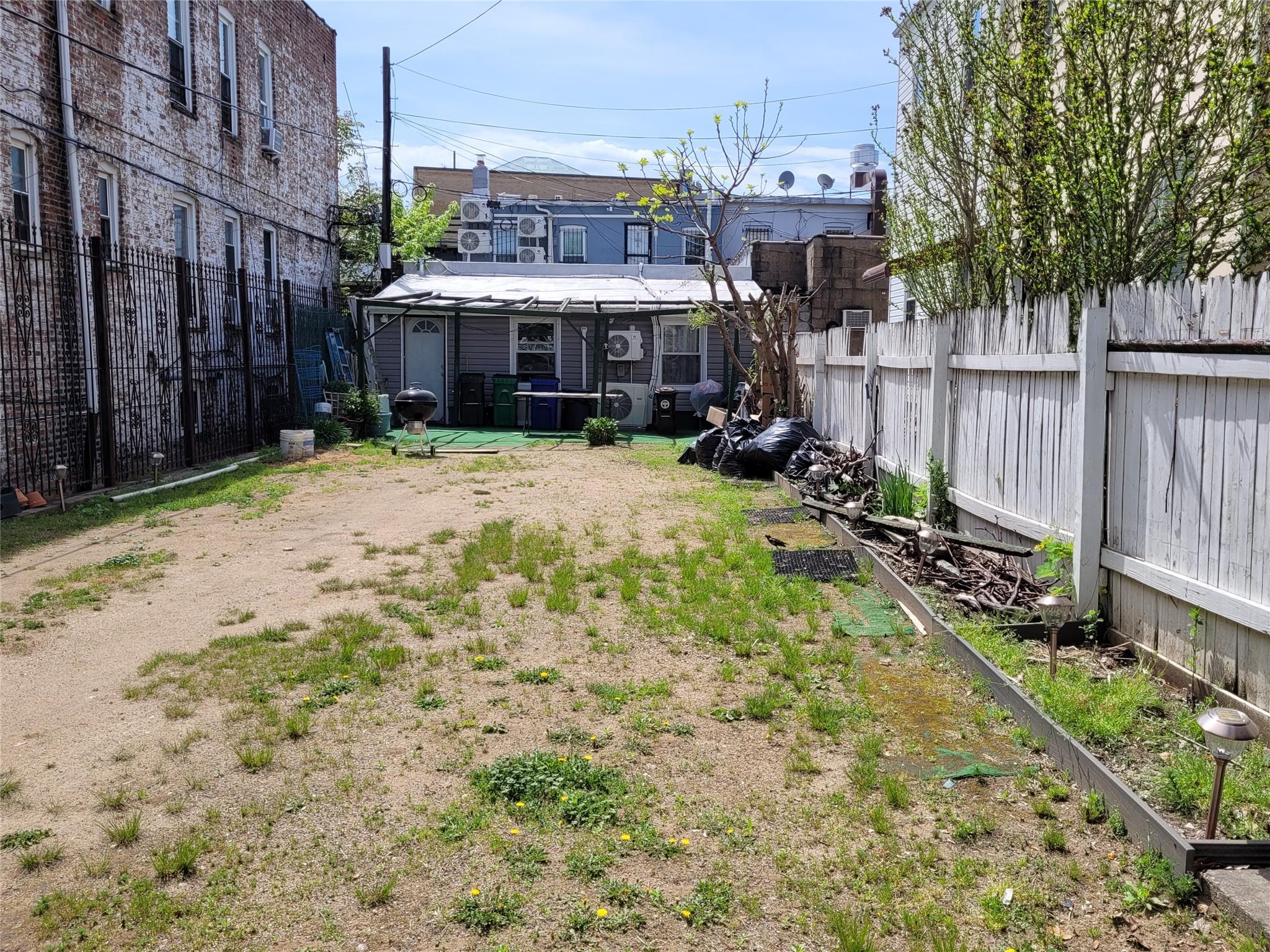 Land Fulton  Brooklyn, NY 11208, MLS-860261-2