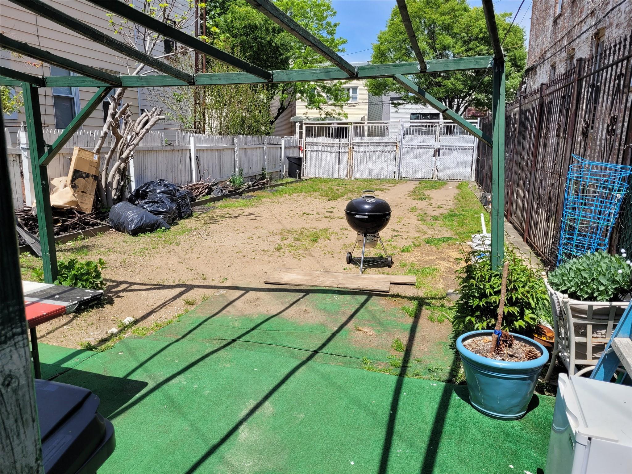 Land Fulton  Brooklyn, NY 11208, MLS-860261-3