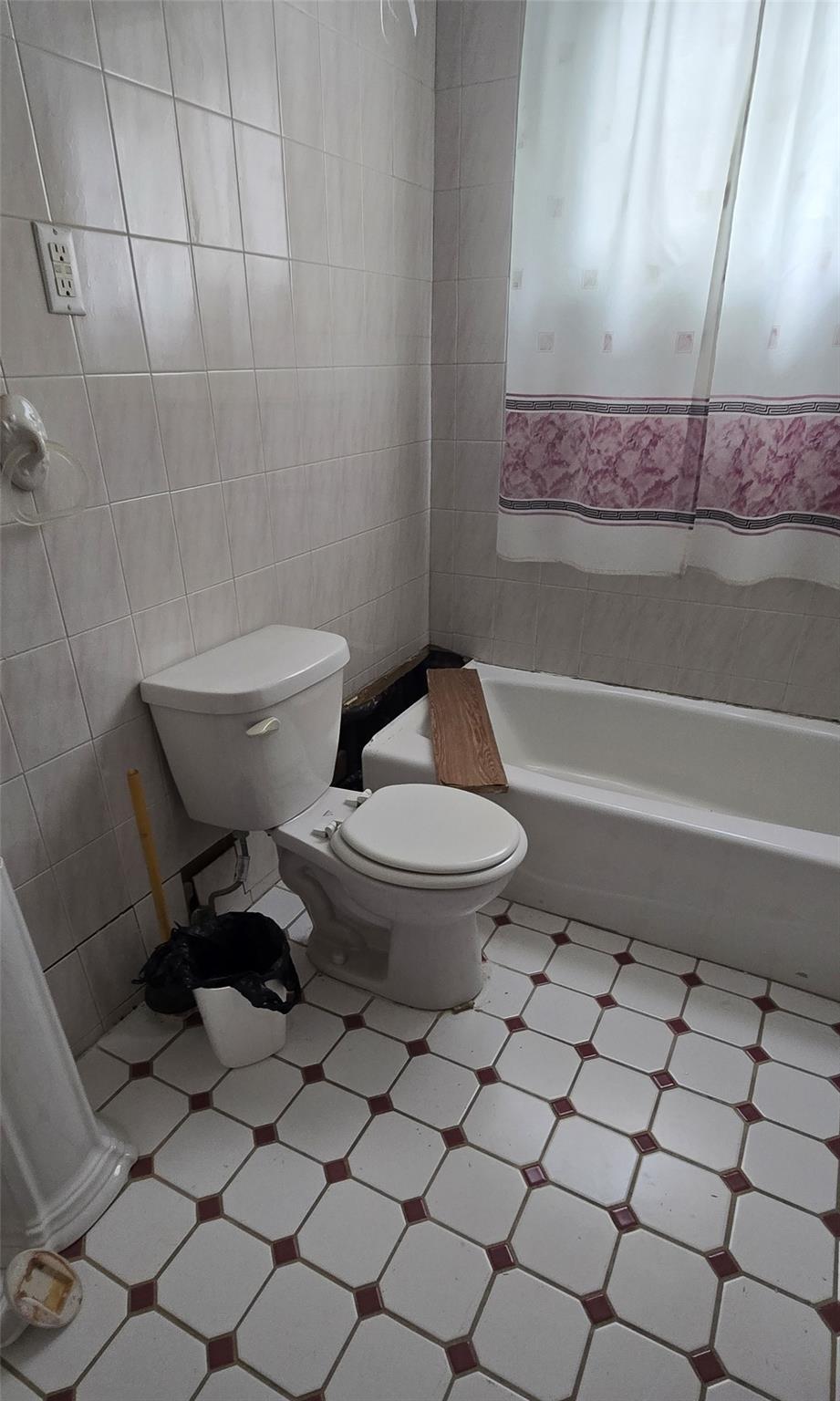 Single Family 115th  Queens, NY 11412, MLS-860269-18