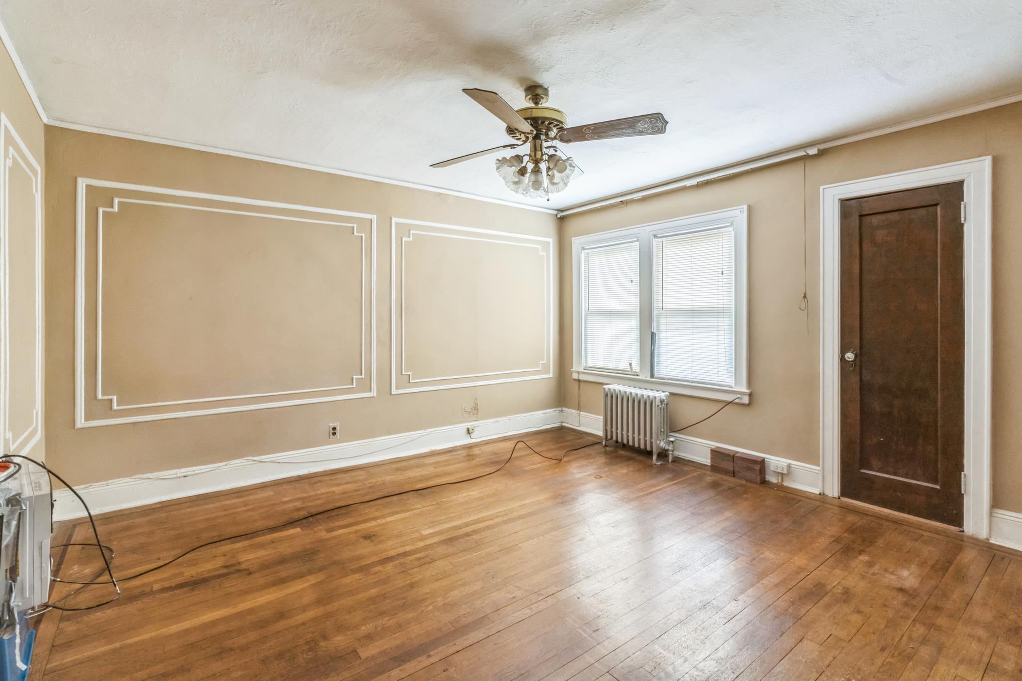 Single Family Selover  Queens, NY 11434, MLS-860271-6