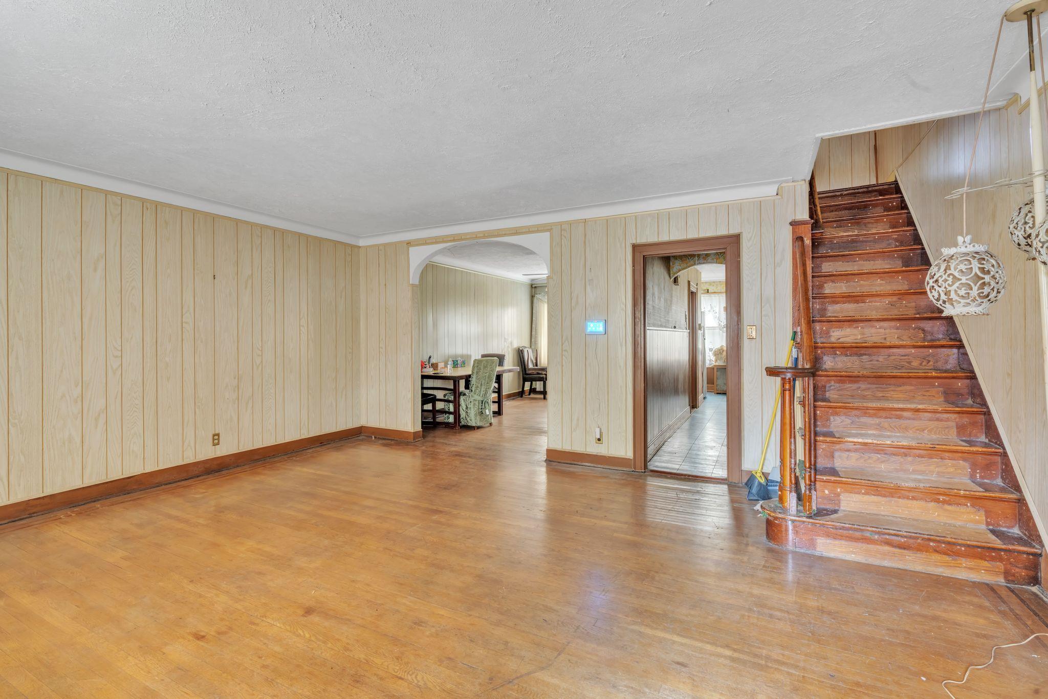 Single Family Selover  Queens, NY 11434, MLS-860271-8