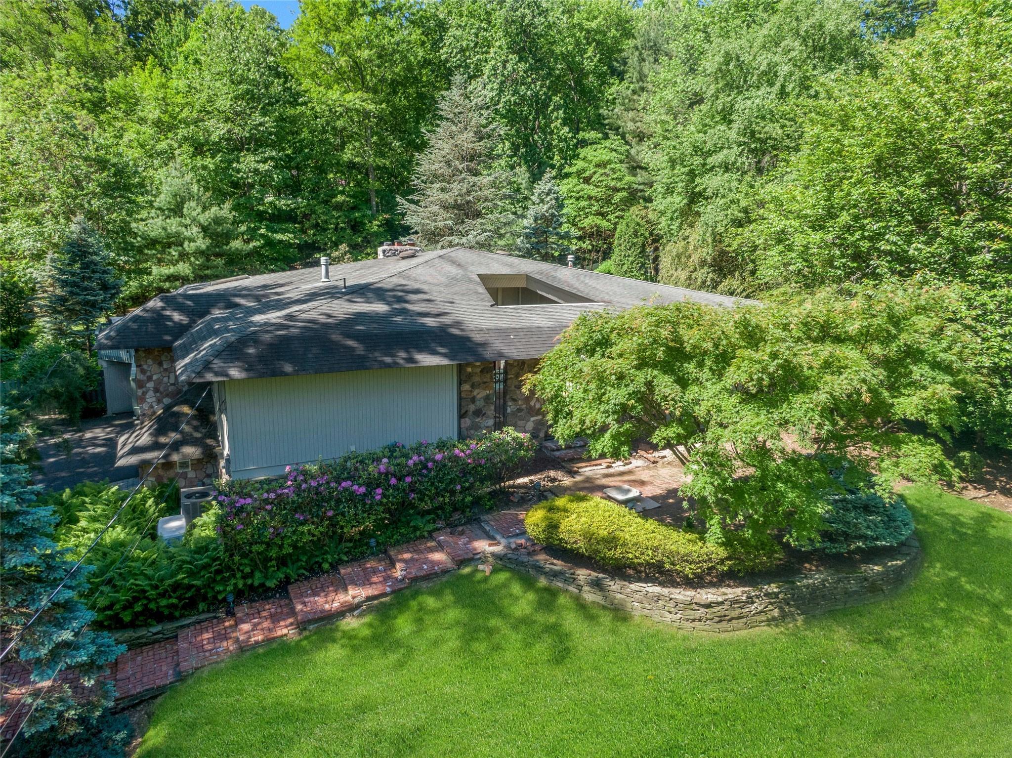 Single Family Wagon Wheel  Rockland County, NY 10956, MLS-860275-3