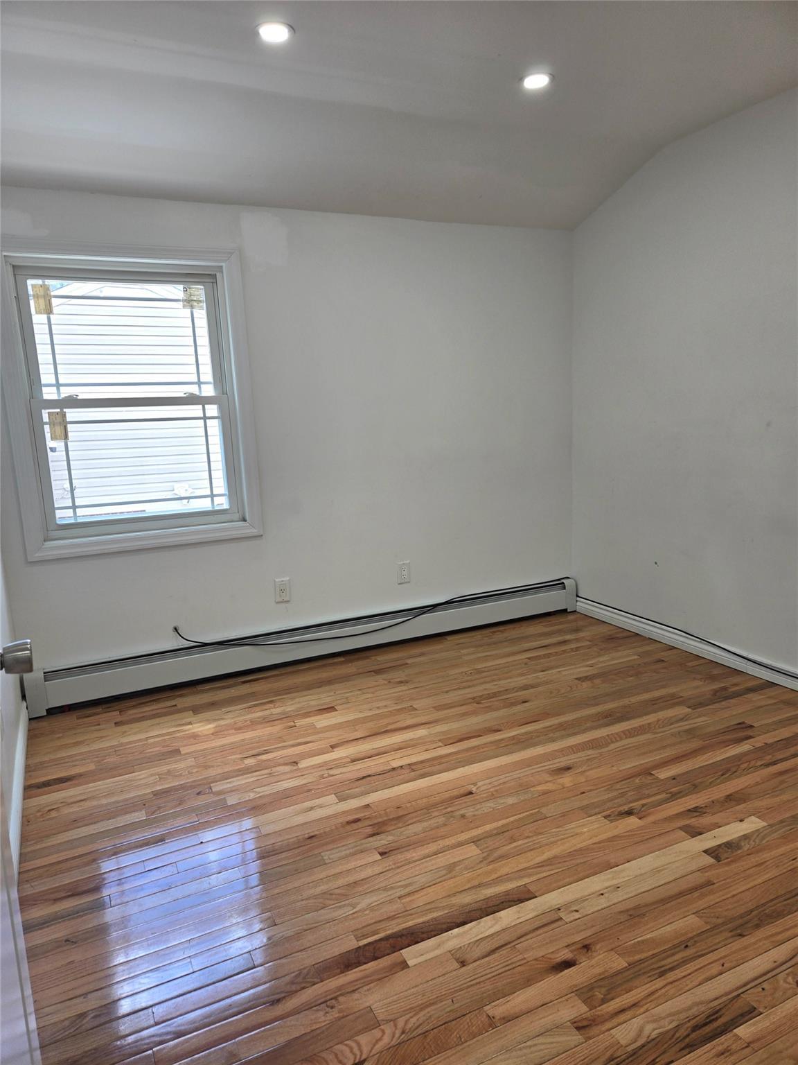 Single Family 145th Avenue  Queens, NY 11413, MLS-860276-27