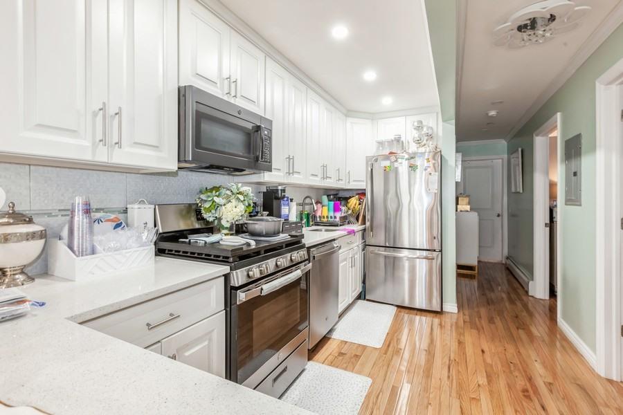 Single Family 145th Avenue  Queens, NY 11413, MLS-860276-6