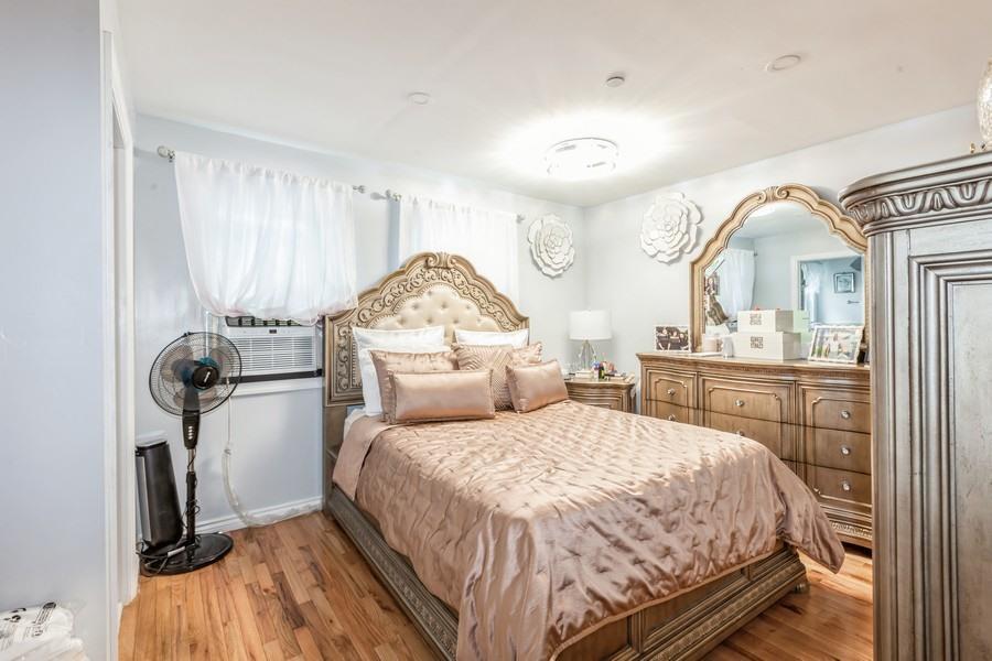 Single Family 145th Avenue  Queens, NY 11413, MLS-860276-9