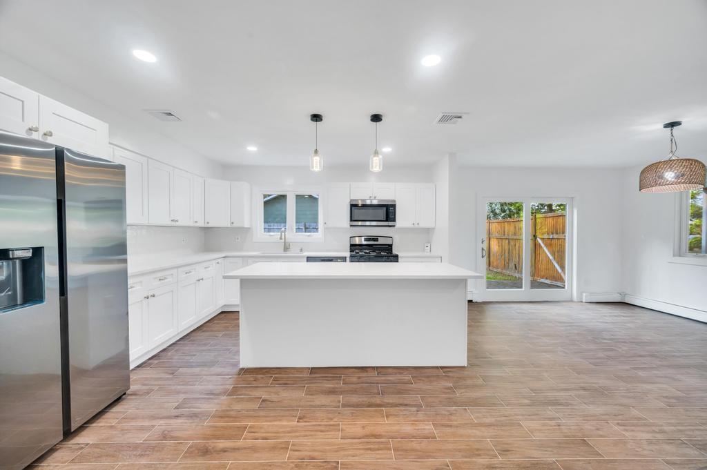 Single Family Gildare  Suffolk County, NY 11731, MLS-860289-24