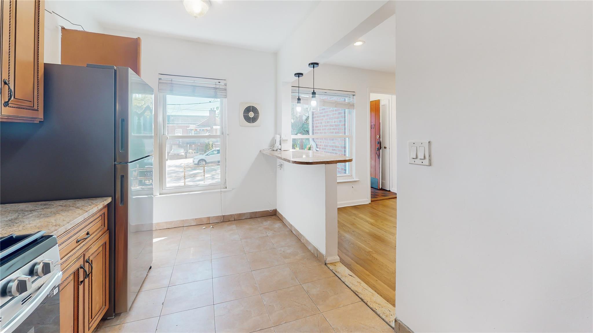Single Family 54 Ave  Queens, NY 11378, MLS-860290-3