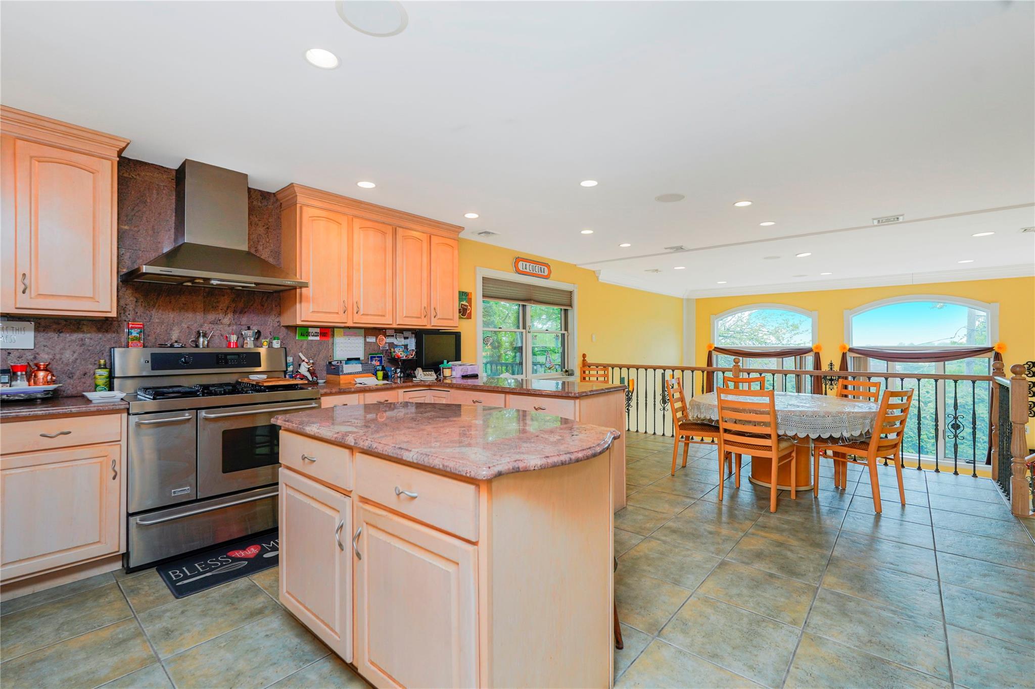 Single Family Diana  Staten Island, NY 10304, MLS-860295-11