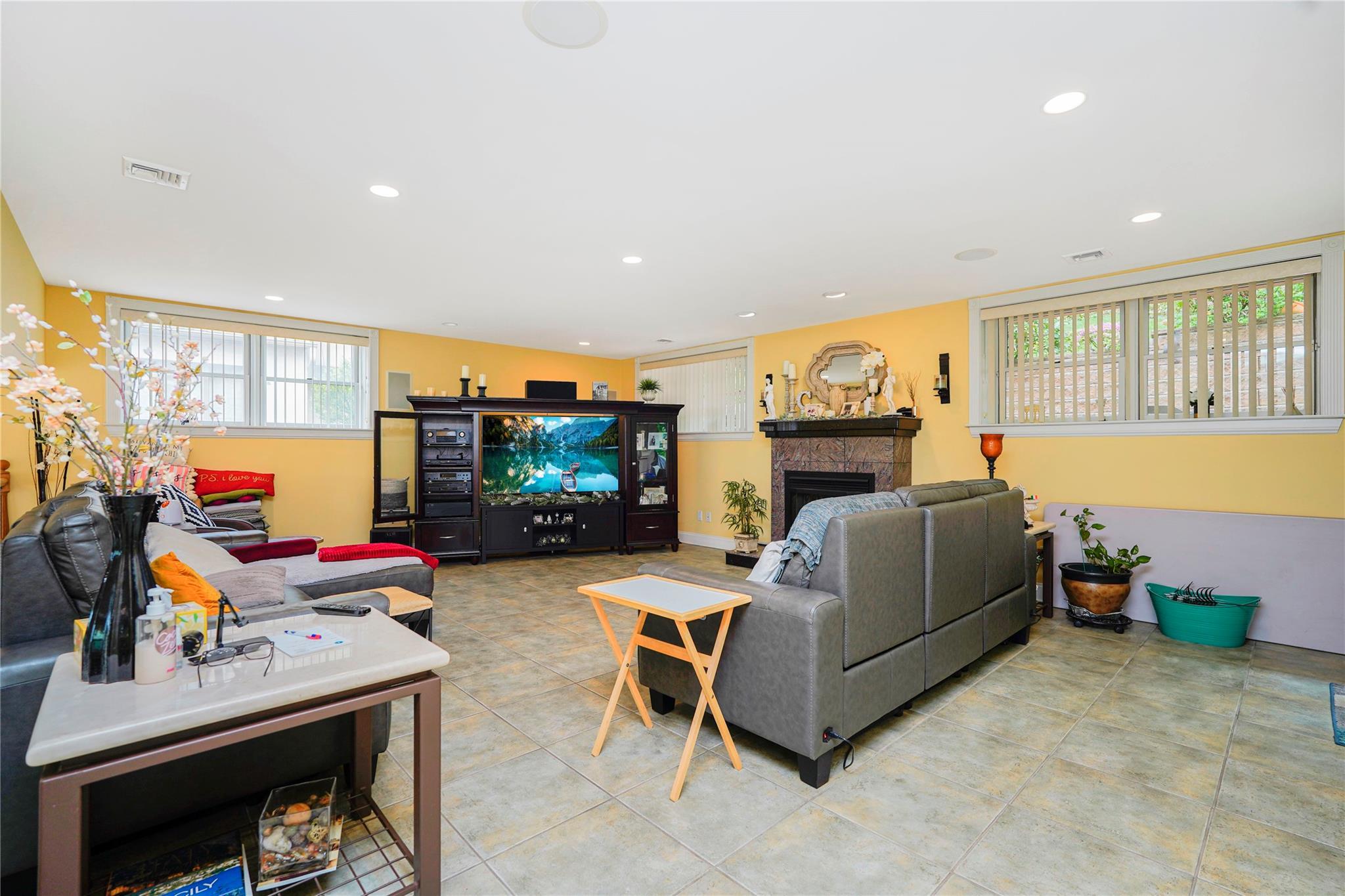 Single Family Diana  Staten Island, NY 10304, MLS-860295-17
